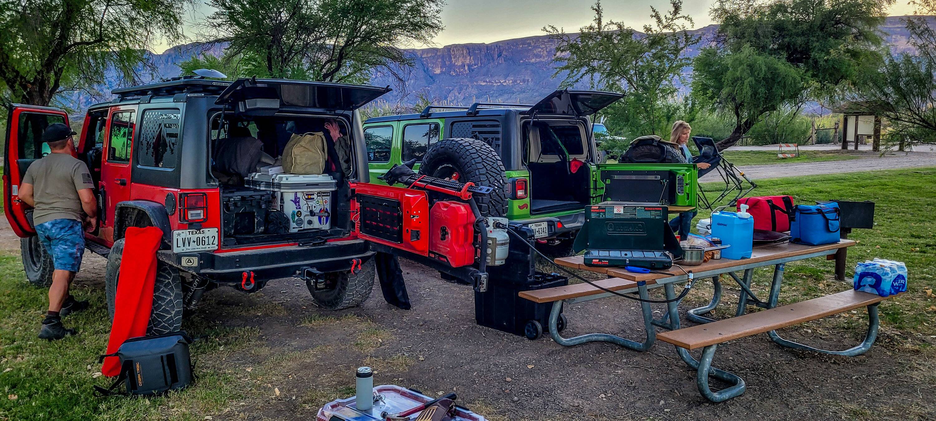 Jeep Wrangler JL Best JL Tailgate Table Recommendations 20211105_175535