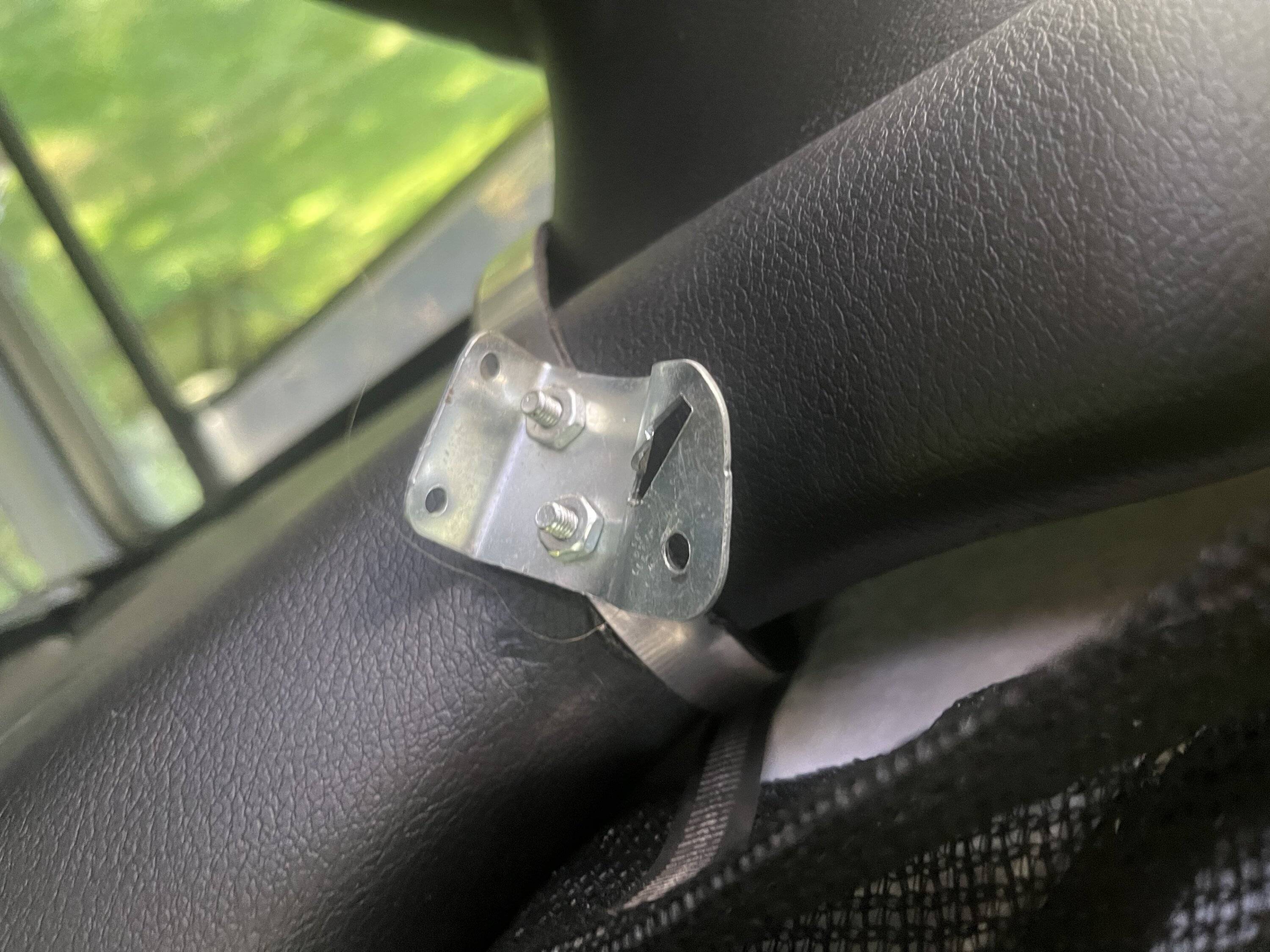 Jeep Wrangler JL JL Retractable Sunshade IMG_1020.JPG
