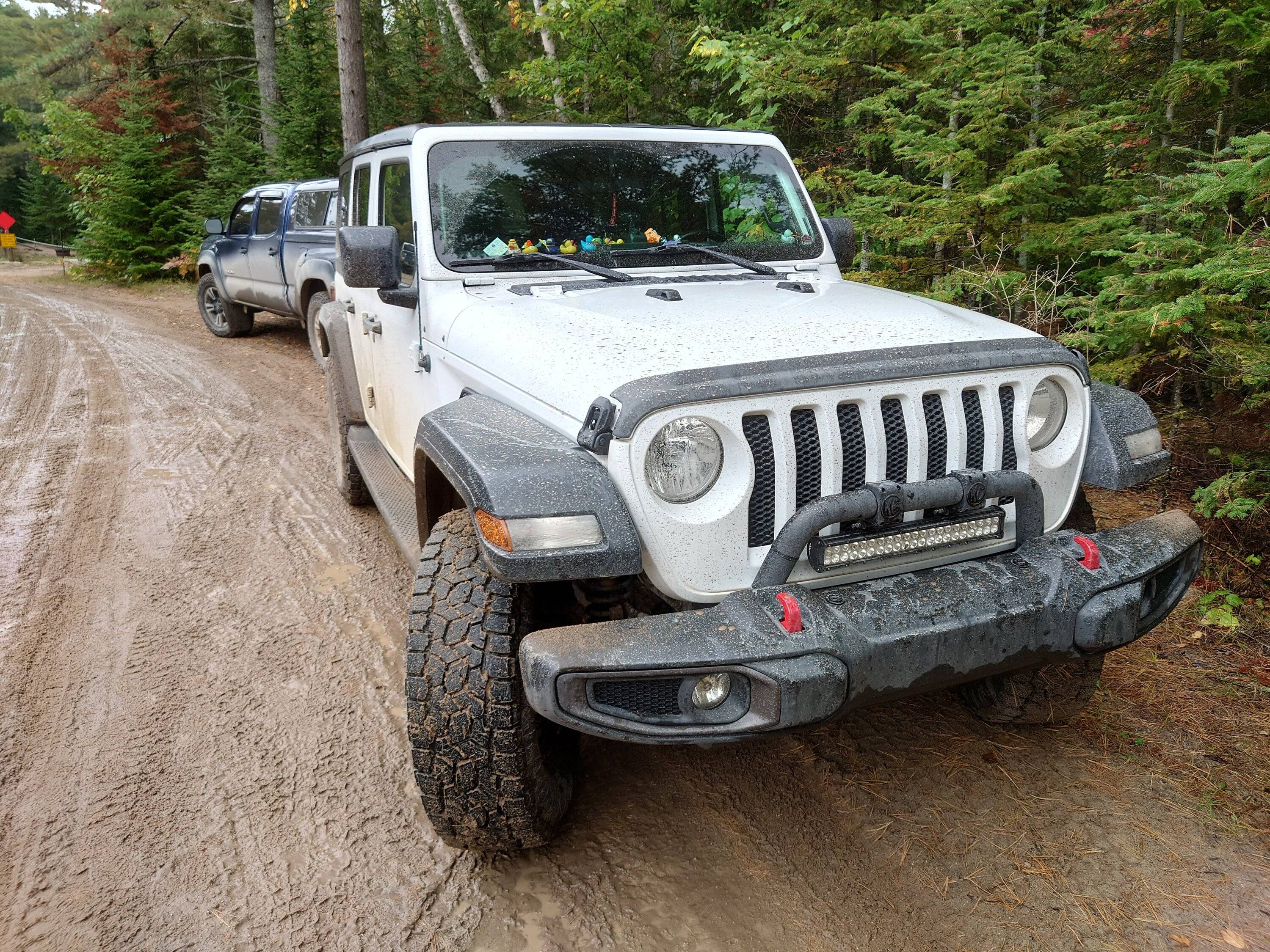 Jeep Wrangler JL Front bumper hoop mod 20211002_145036.JPG