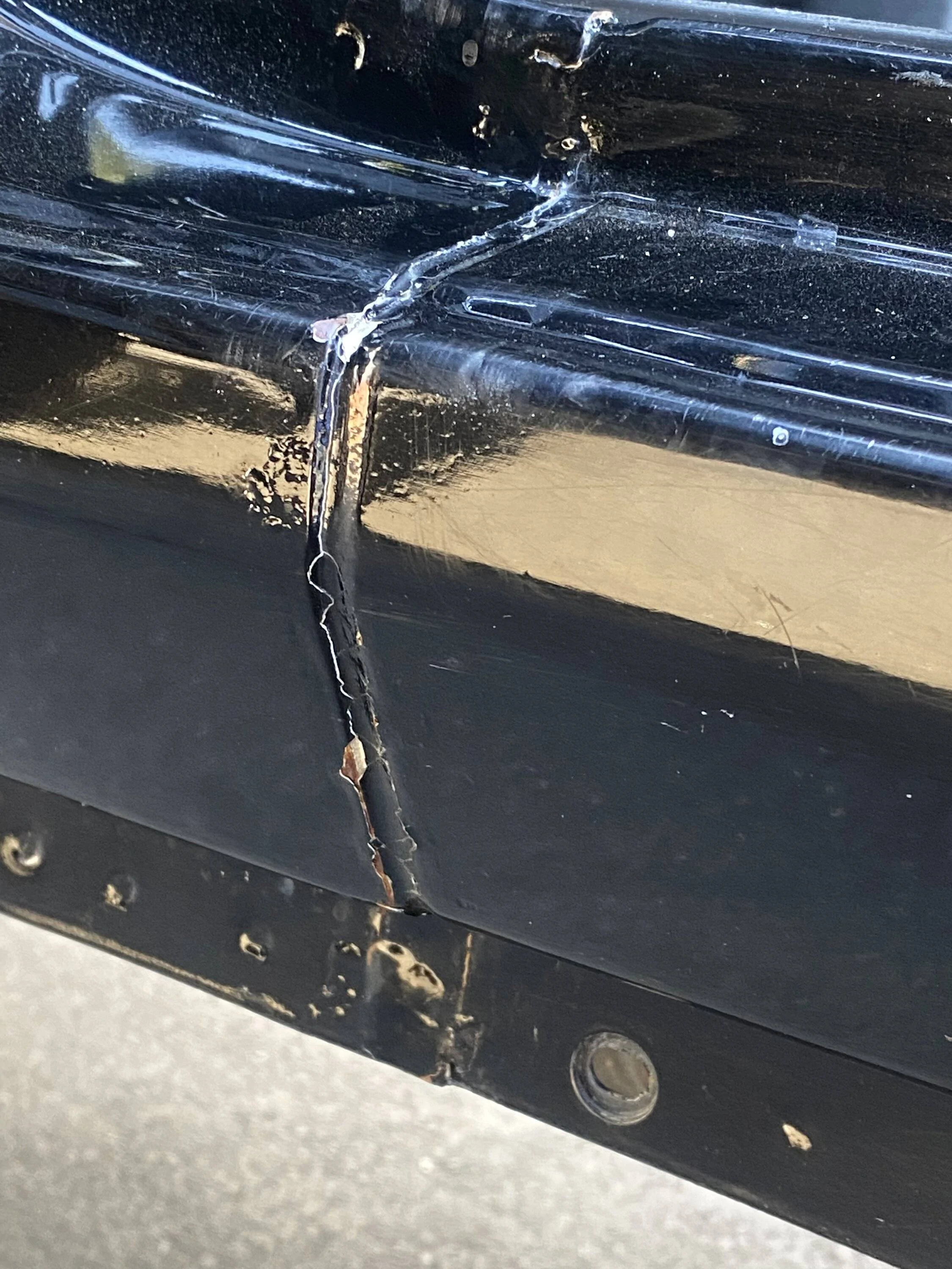 Jeep Wrangler JL Driver side rear passenger door frame paint cracking / bubbling F0852D09-1F20-43D3-B238-F5D1289A7AB1