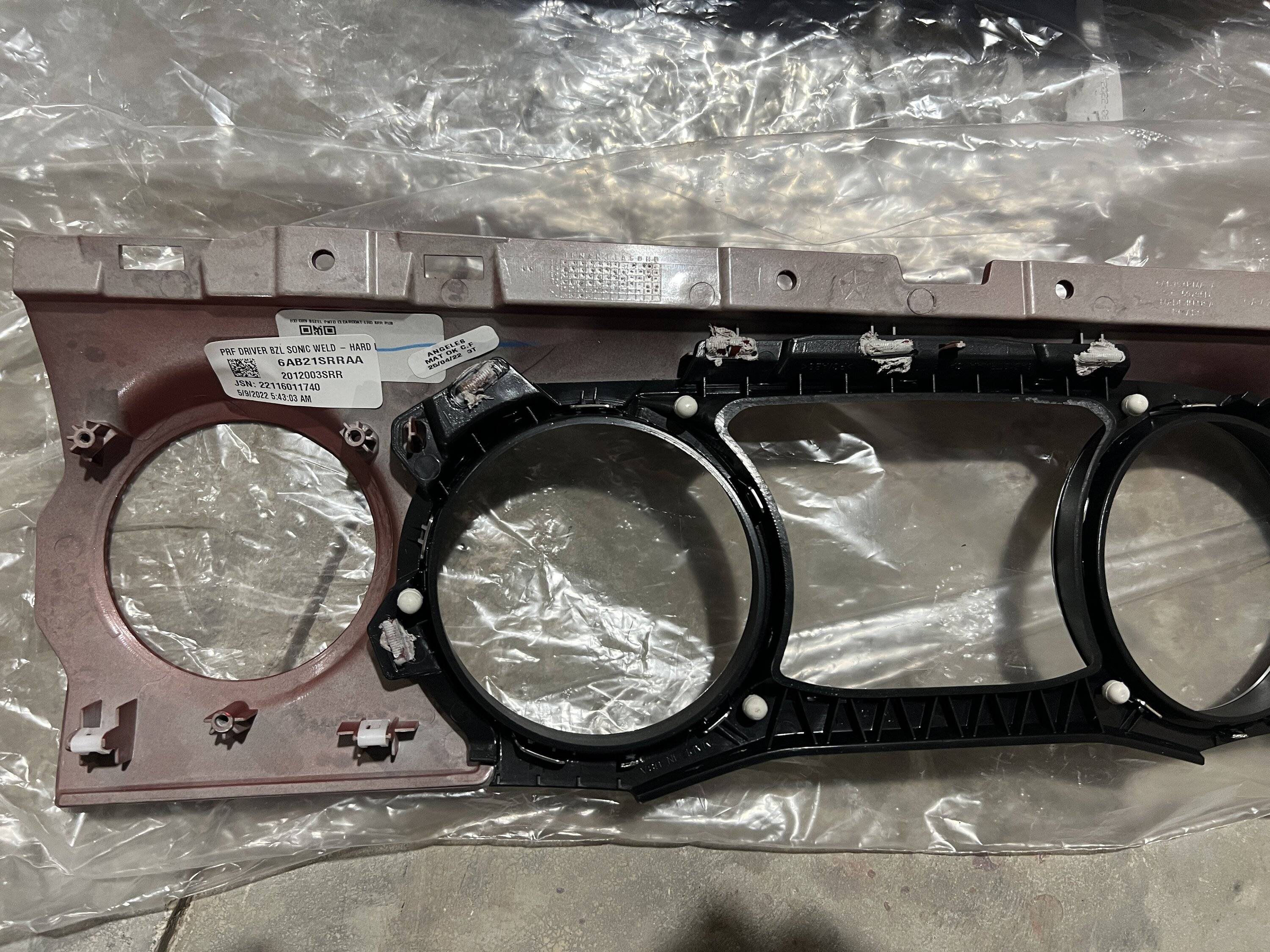 Jeep Wrangler JL Rubicon Red Dash Panels D581E712-3934-45D5-9F37-A8FB2C672FB0