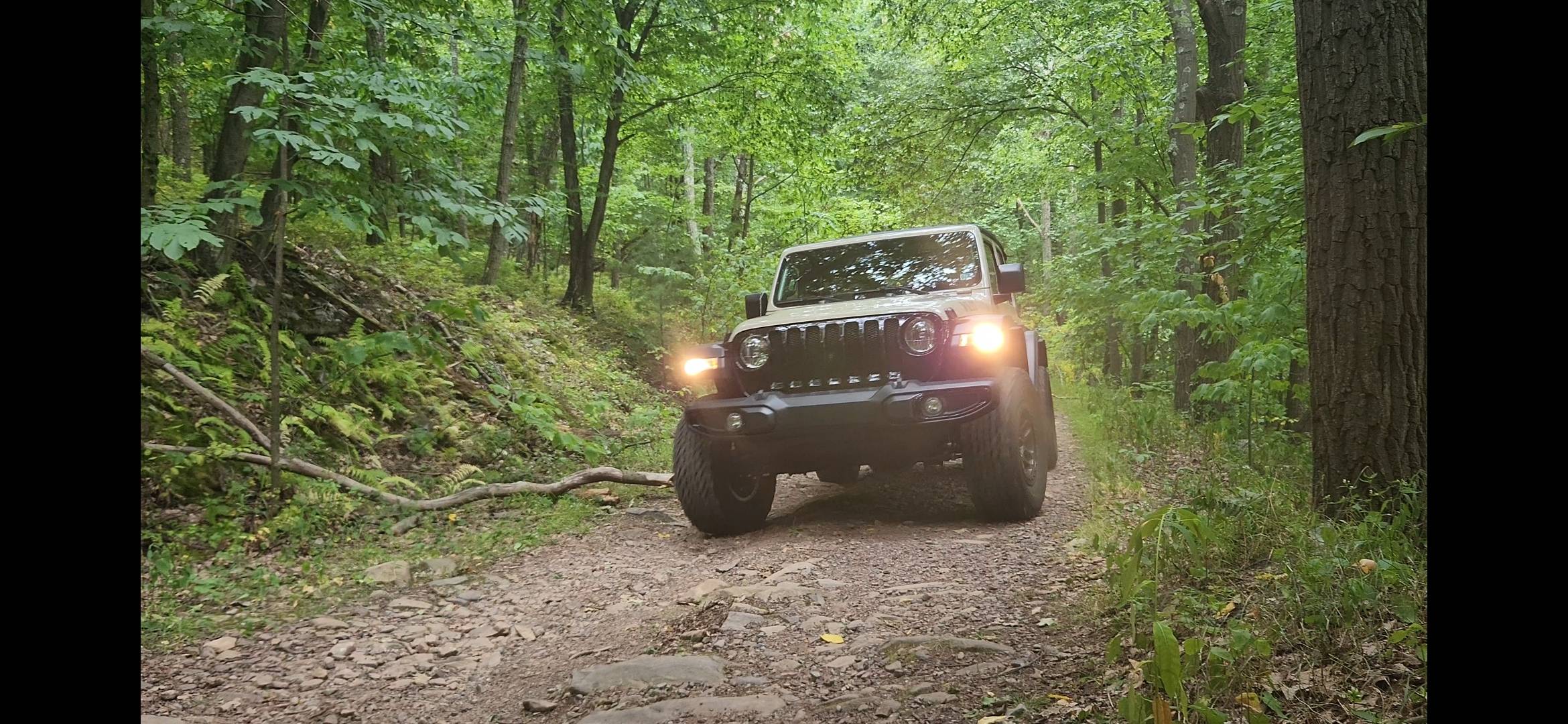 Jeep Wrangler JL "Subaru < Bronco < Jeep" Screenshot_20220823-123720_Gallery
