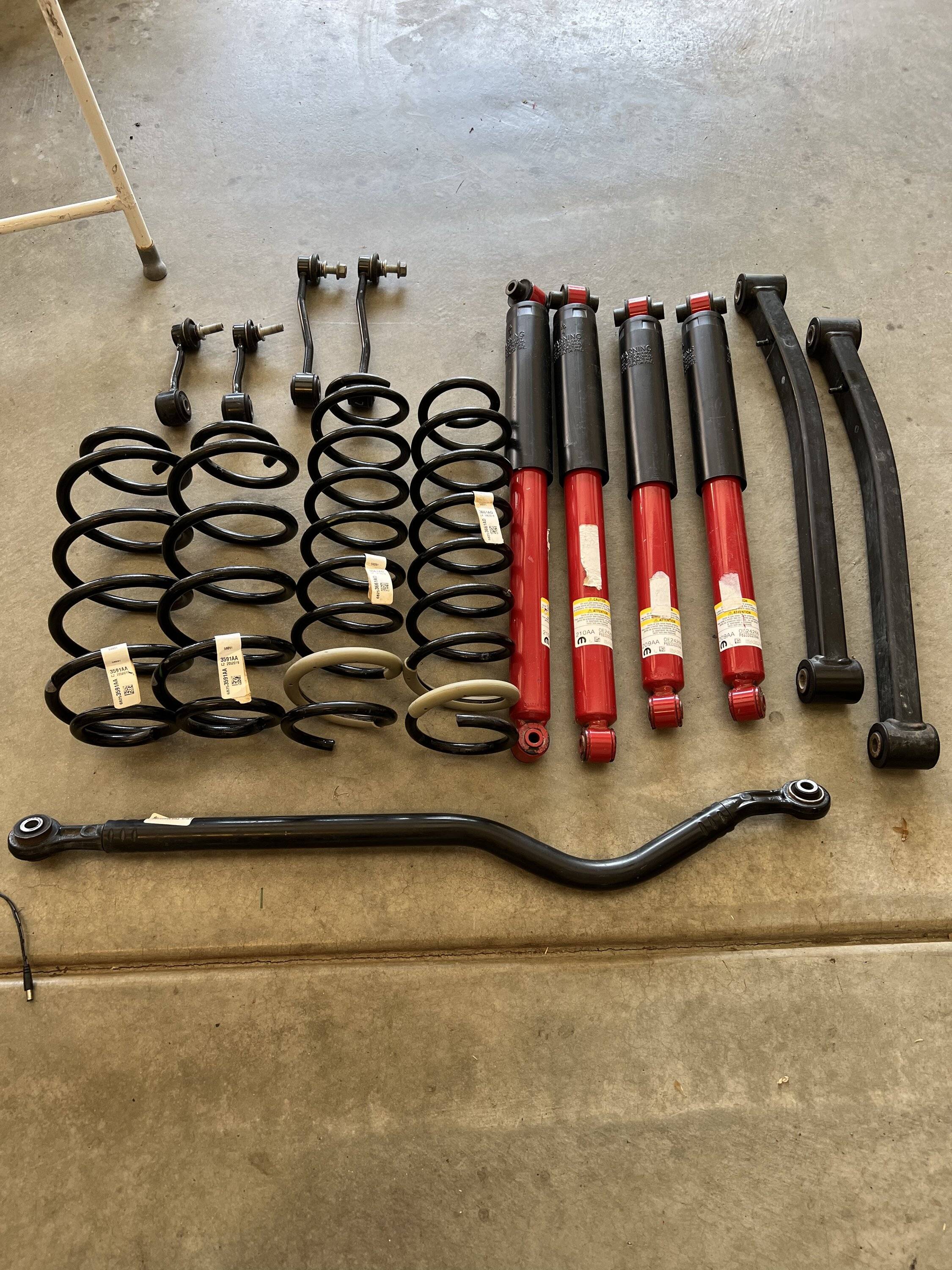 Jeep Wrangler JL JLU Rubicon Suspension 226352C0-5F00-495B-9B48-45C75FB4D706