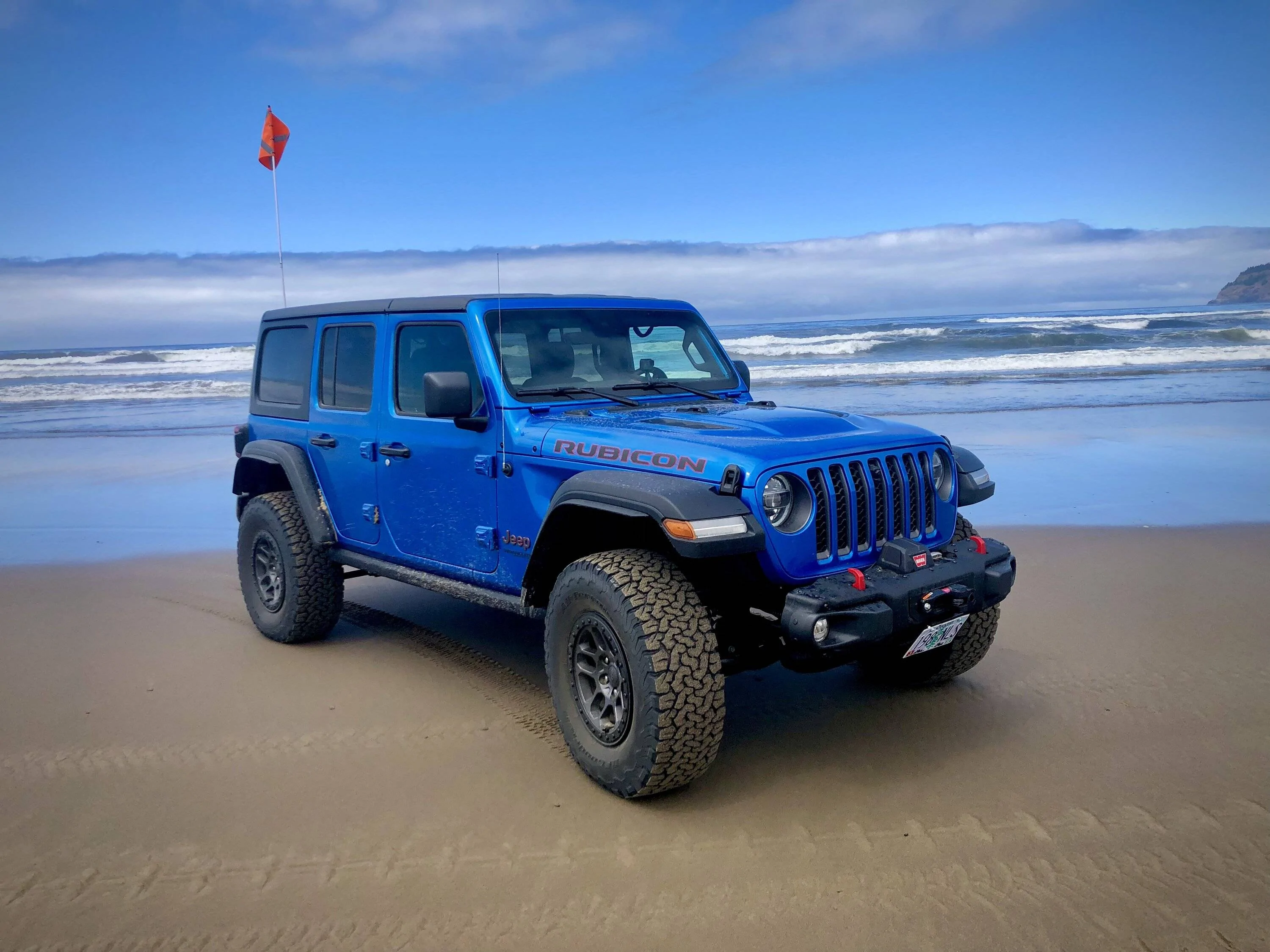 Jeep Wrangler JL Driving on the Beach C976A1AF-690C-4C43-A389-7FF395C89DC4