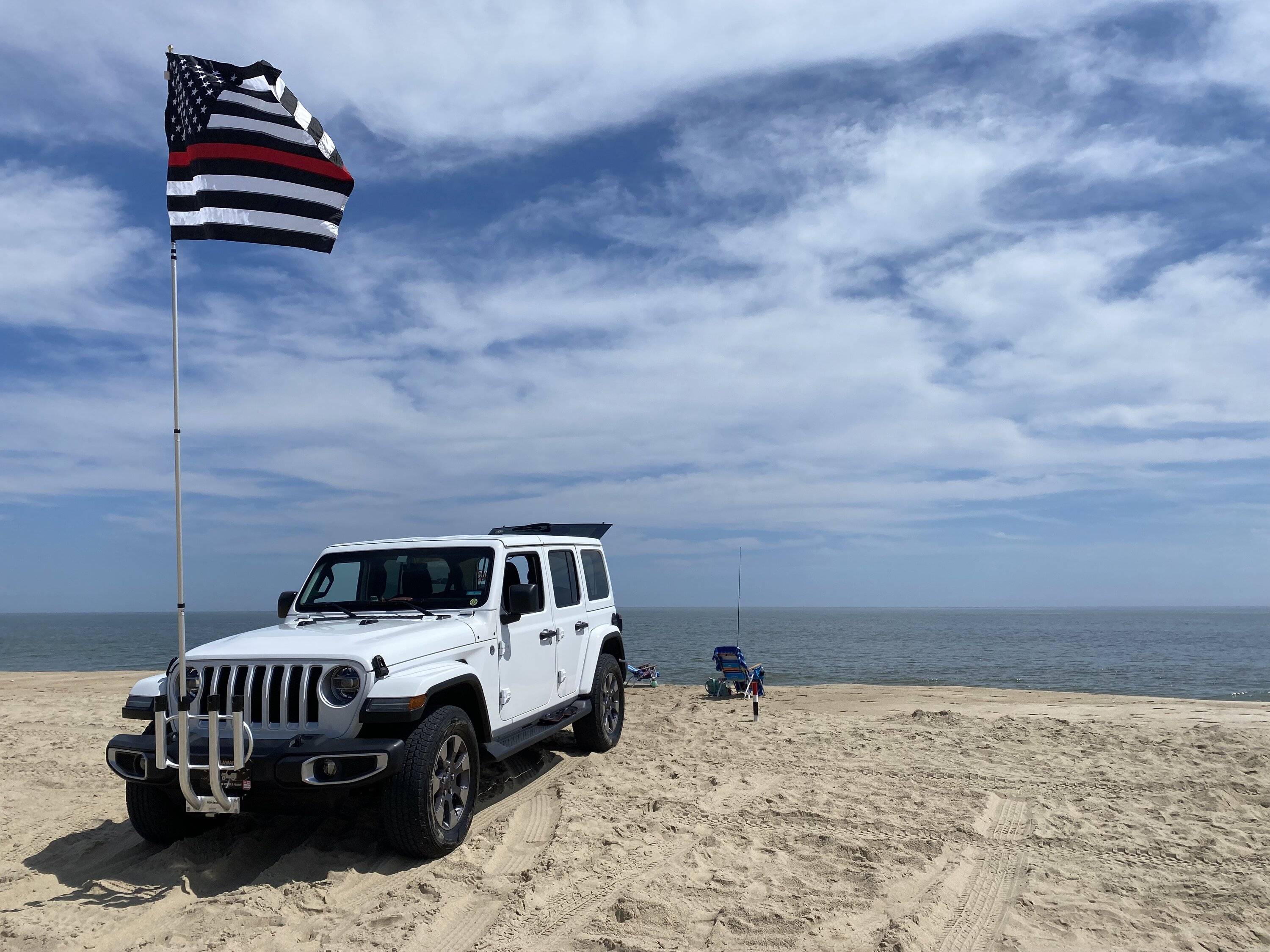 Jeep Wrangler JL Driving on the Beach IMG_1773