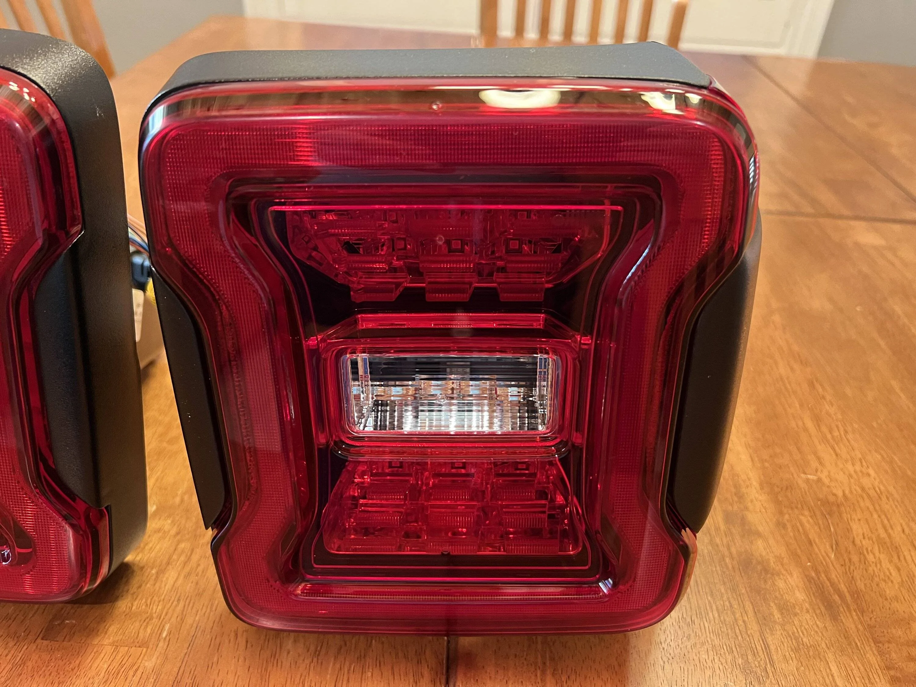 Jeep Wrangler JL OEM LED Taillights IMG-1033