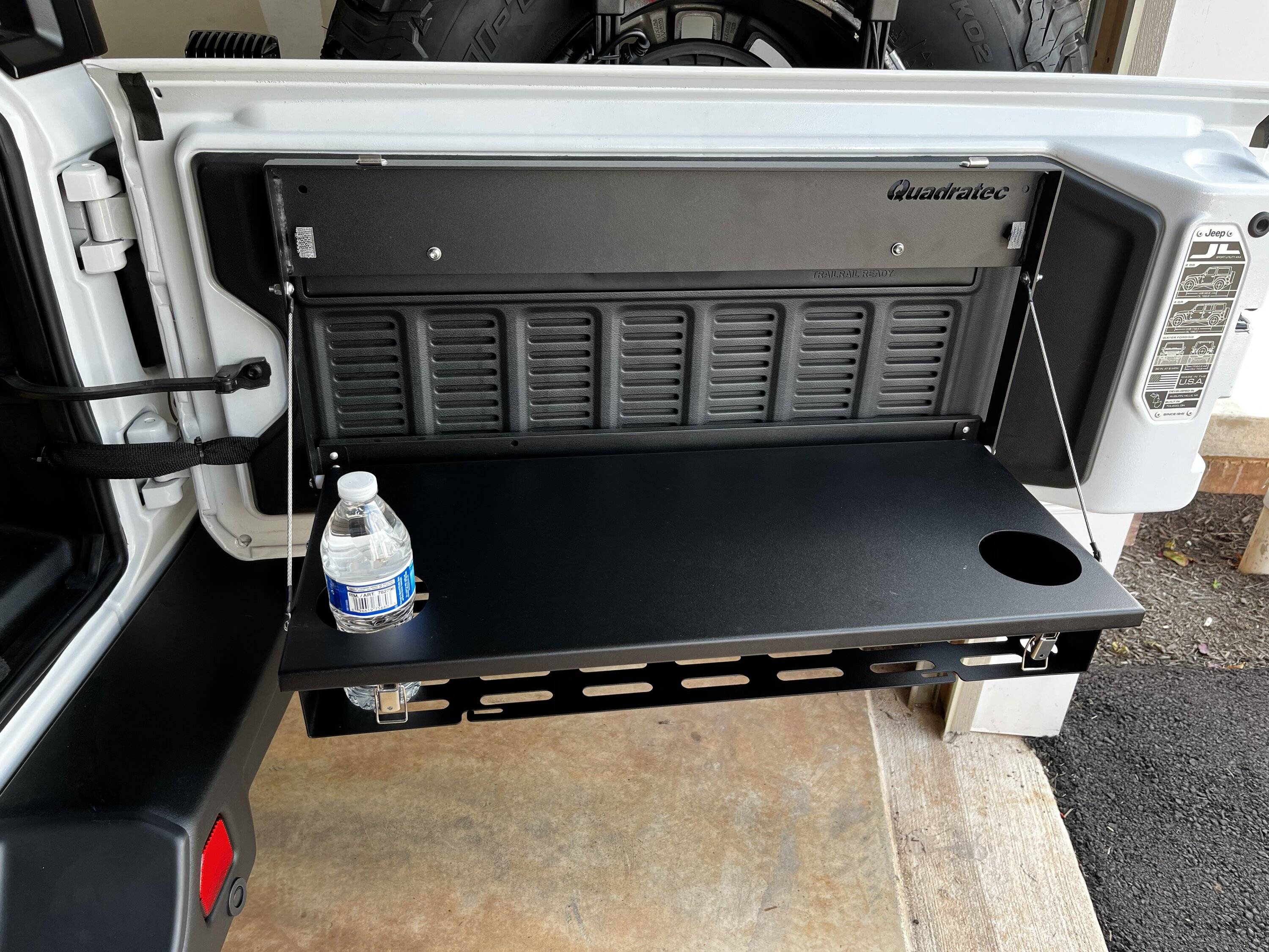 Jeep Wrangler JL Quadratec JL Tailgate Table $100 OBO 77F8615F-5A0F-4EA7-8738-DF9ABCB3D071