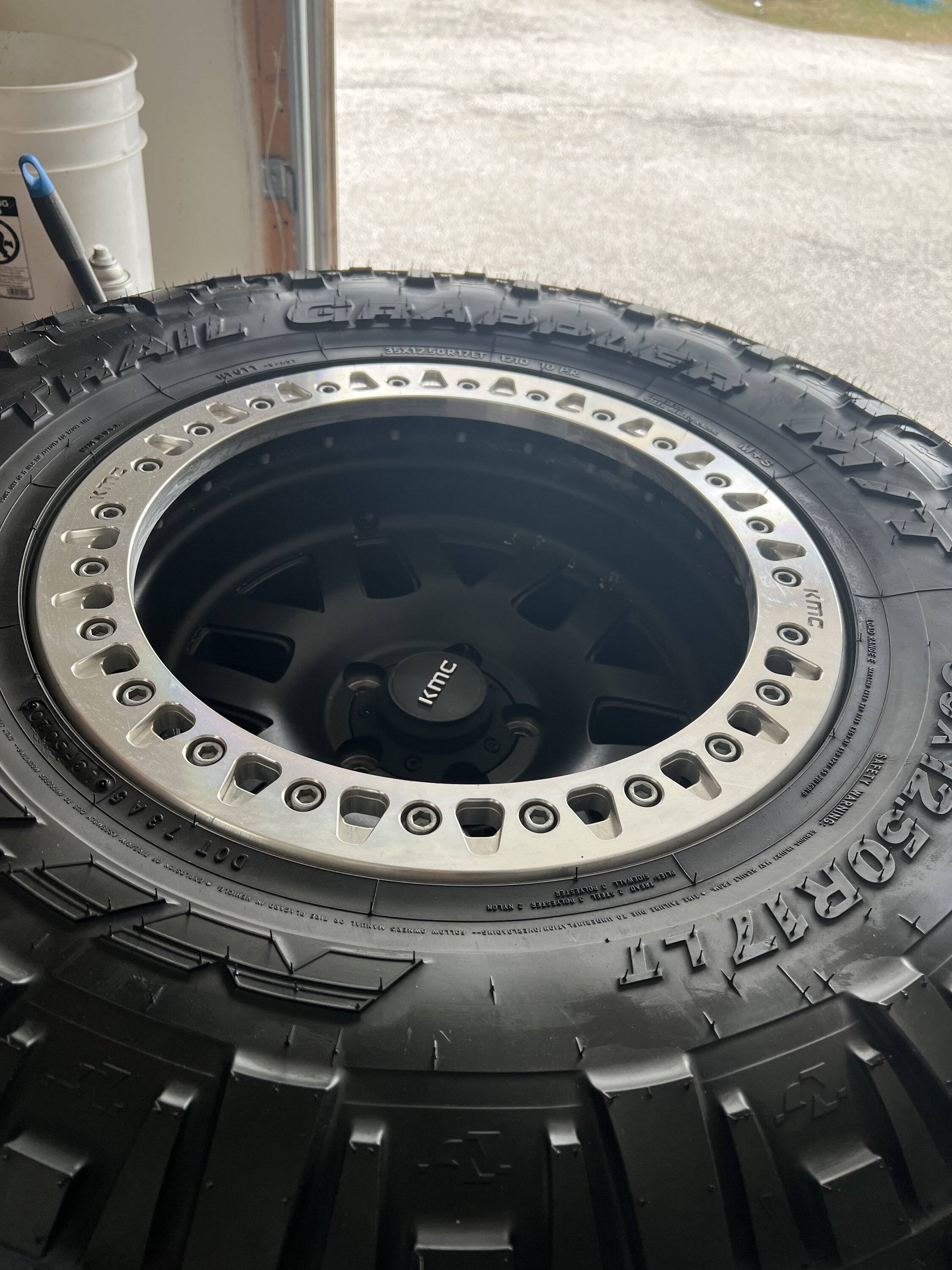 Jeep Wrangler JL KMC 17 on Nitto 35 CFE5BFB8-82EC-4DD3-997E-1FAC141DCDB7
