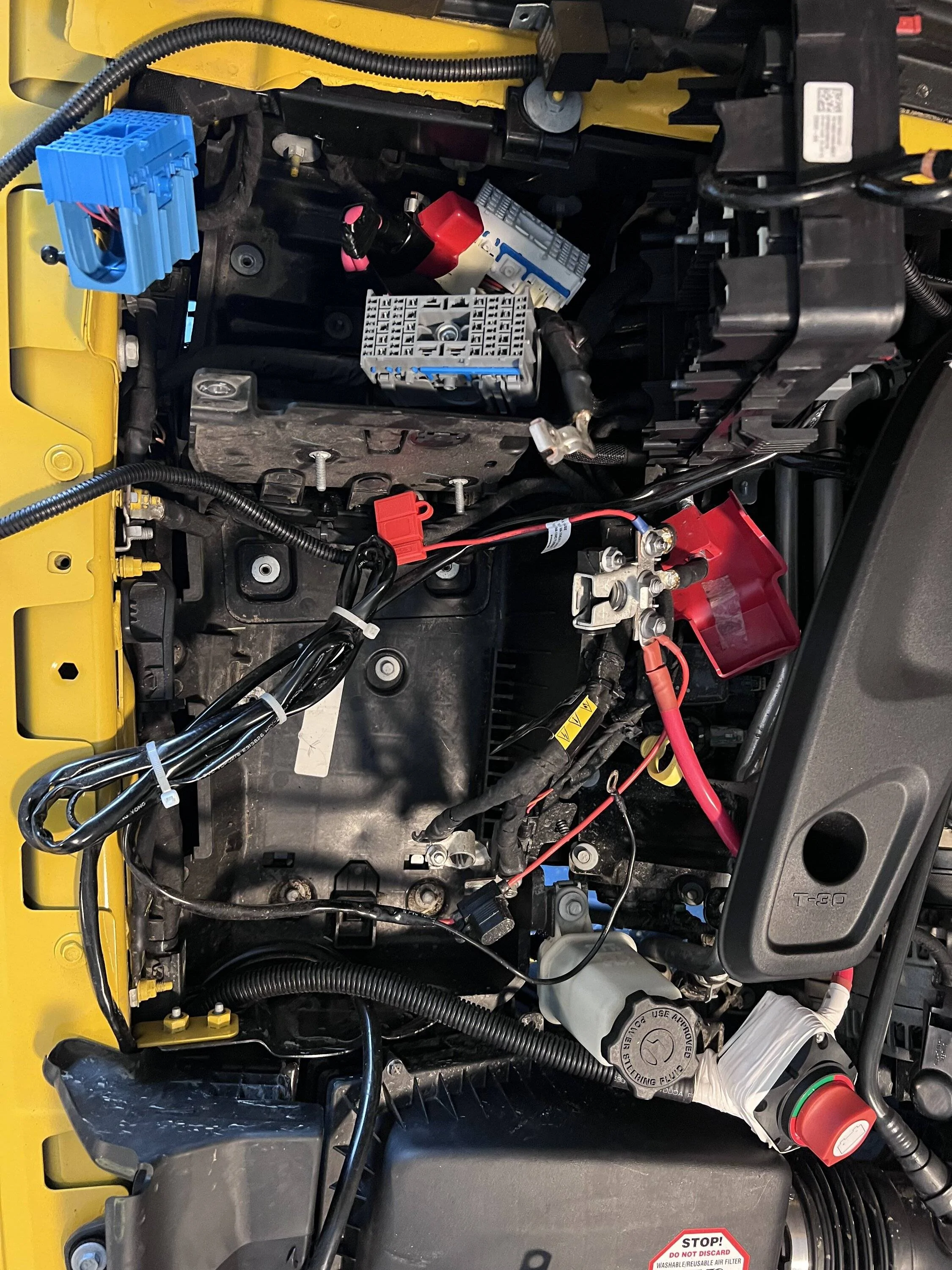 Jeep Wrangler JL Fluctuating Voltage Issues IMG_2174