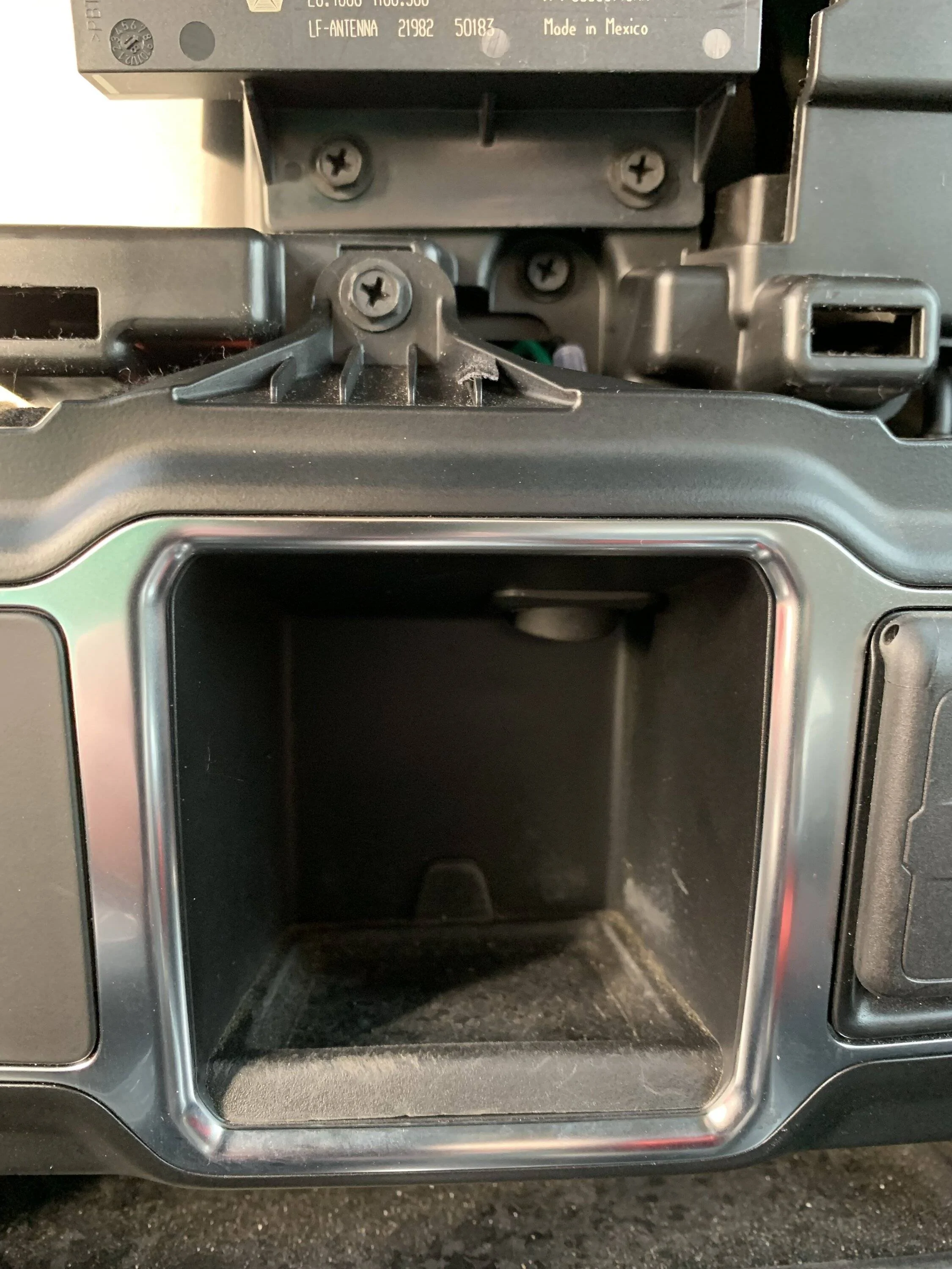 Jeep Wrangler JL Switch placement IMG_4480