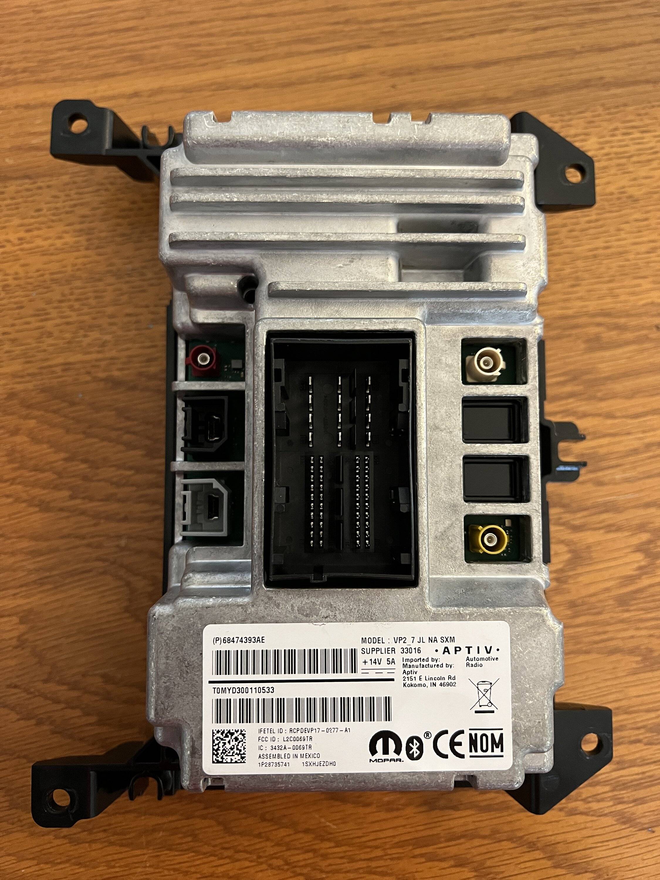 Jeep Wrangler JL Uconnect 4 with 7” touchscreen IMG-1661.JPG