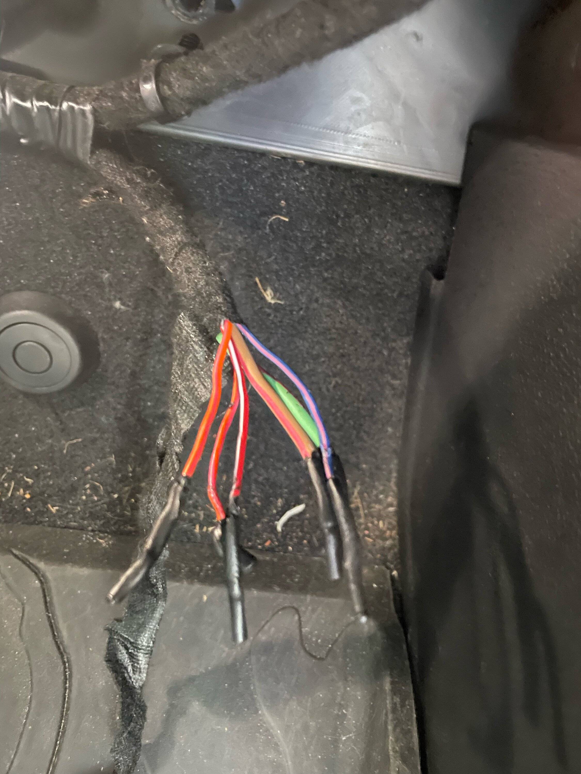 Jeep Wrangler JL Iphone MagSafe Charging Mount Installation IMG_1782.JPG