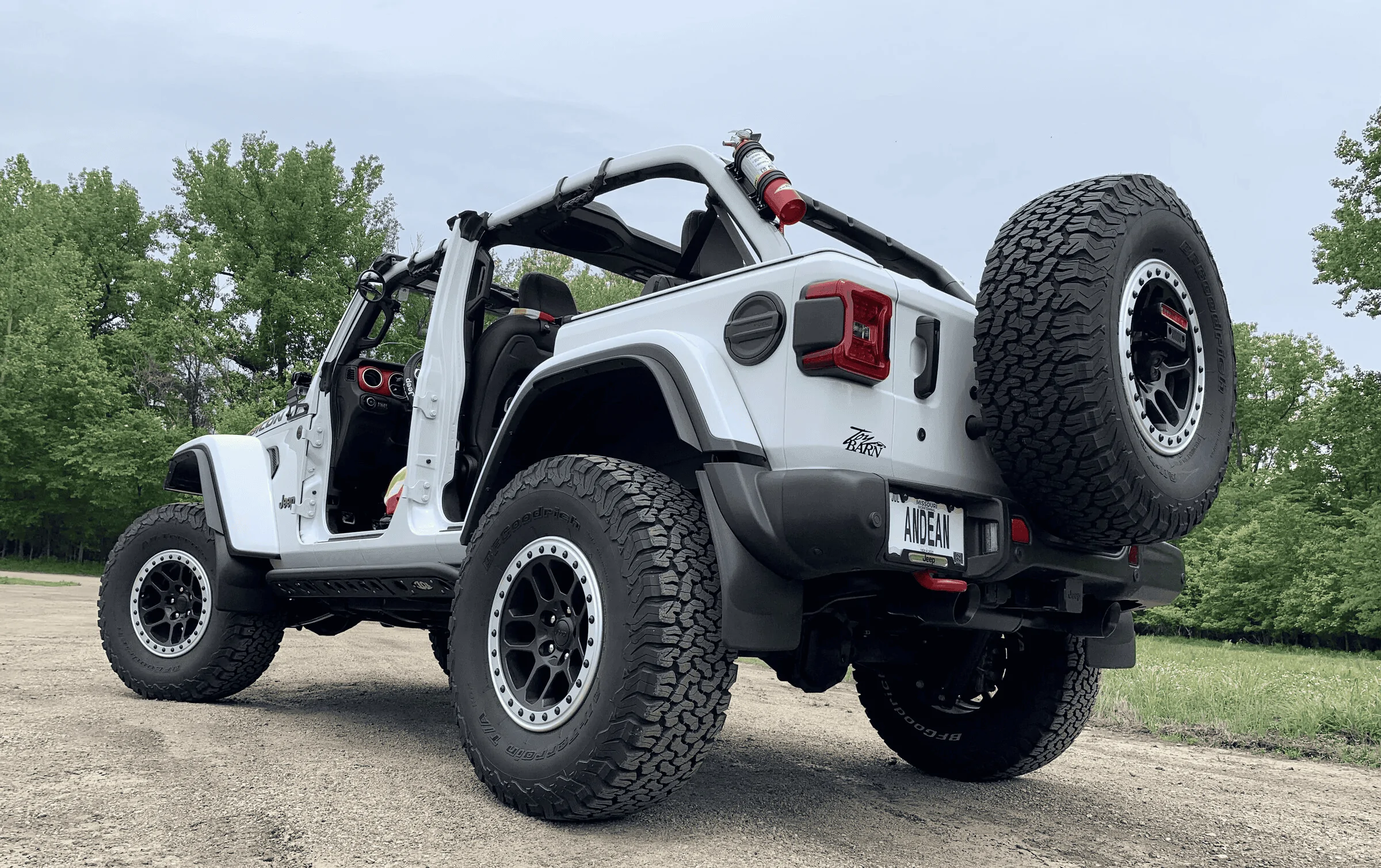 Jeep Wrangler JL Top Pad on Dash 1661951037714