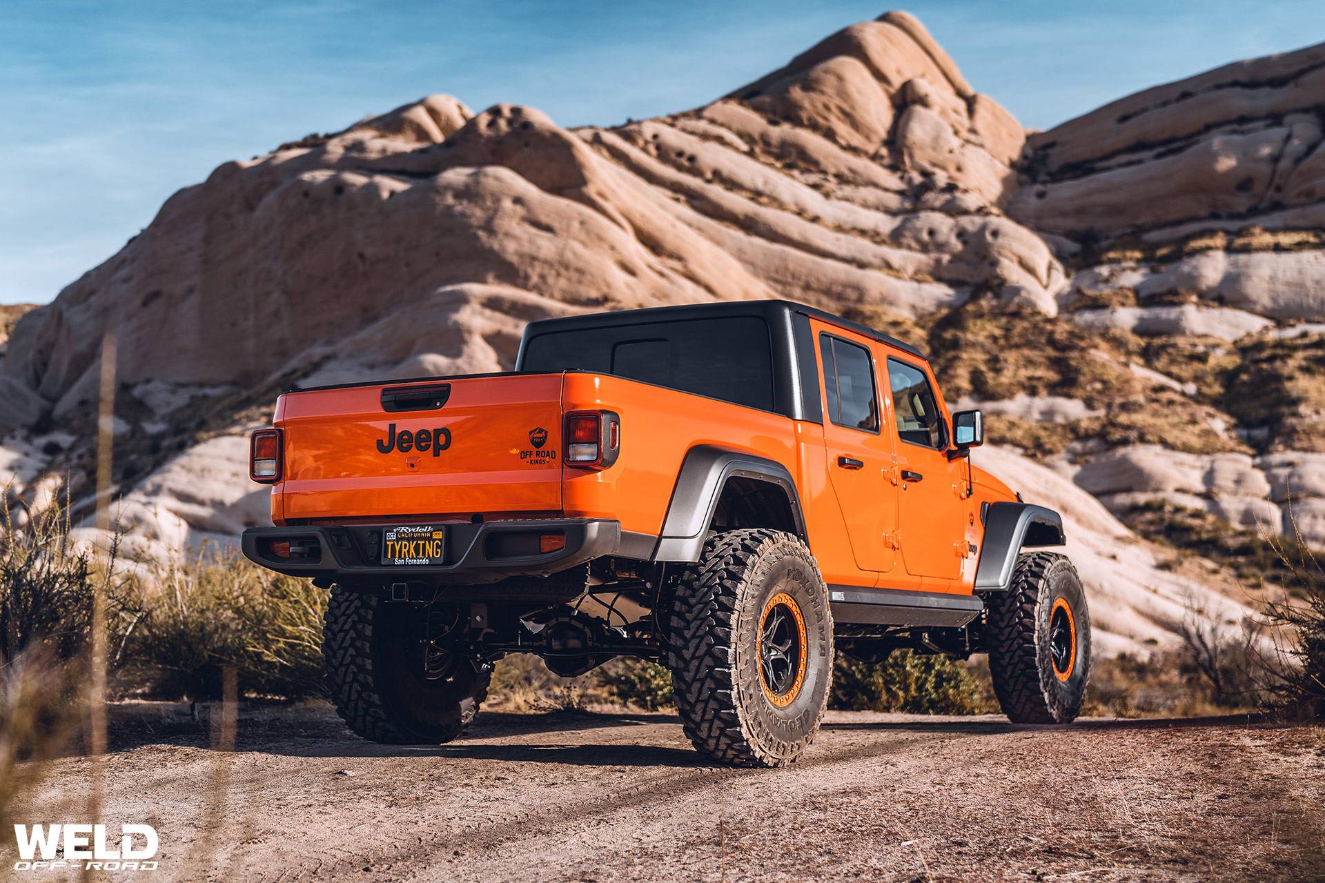 Jeep Wrangler JL Weld Off Road Wheels black-17-inch-beadlock-offroad-jeep-rims-weld-wheels-custom-truck-build-b
