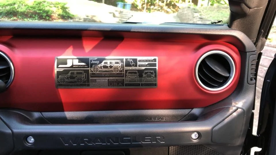 Jeep Wrangler JL Dash mod - JL specs stickers JL Dash