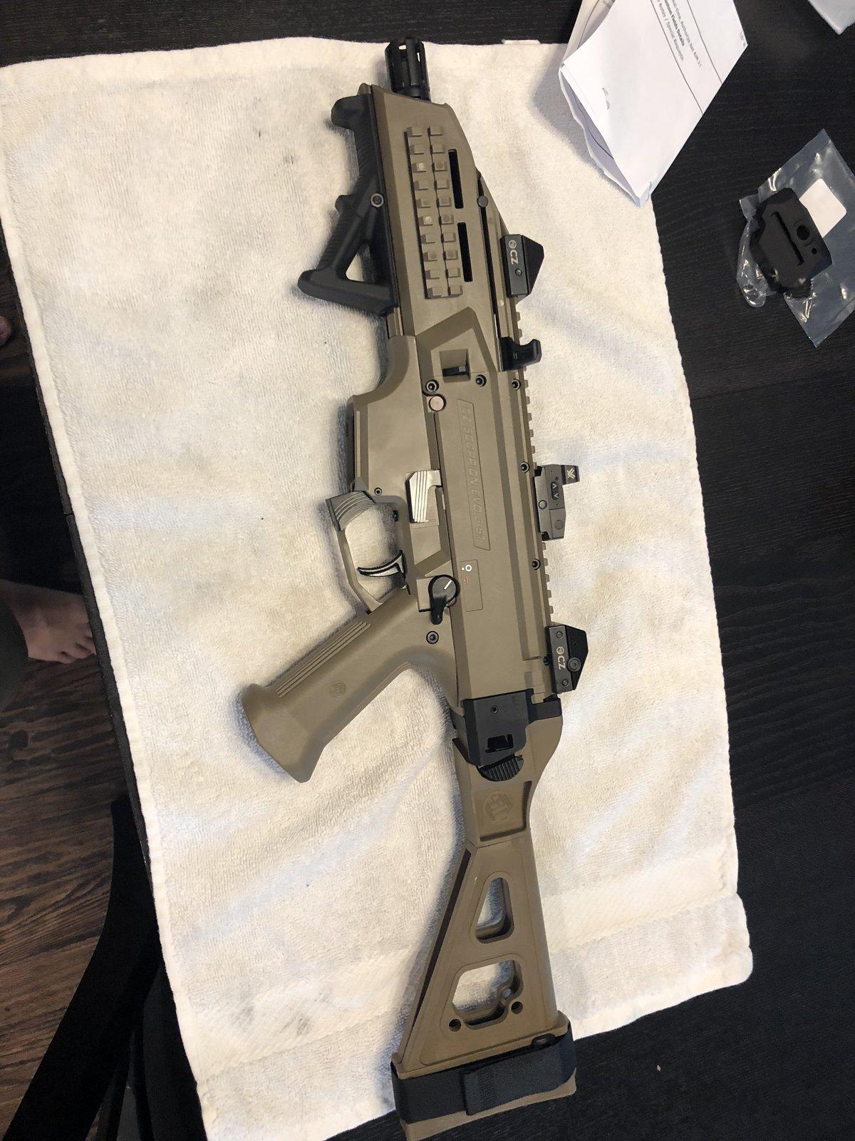 Jeep Wrangler JL Firearm and knife collectors A7D995F8-CCC7-4F77-9E83-9C6CE5E4B64A
