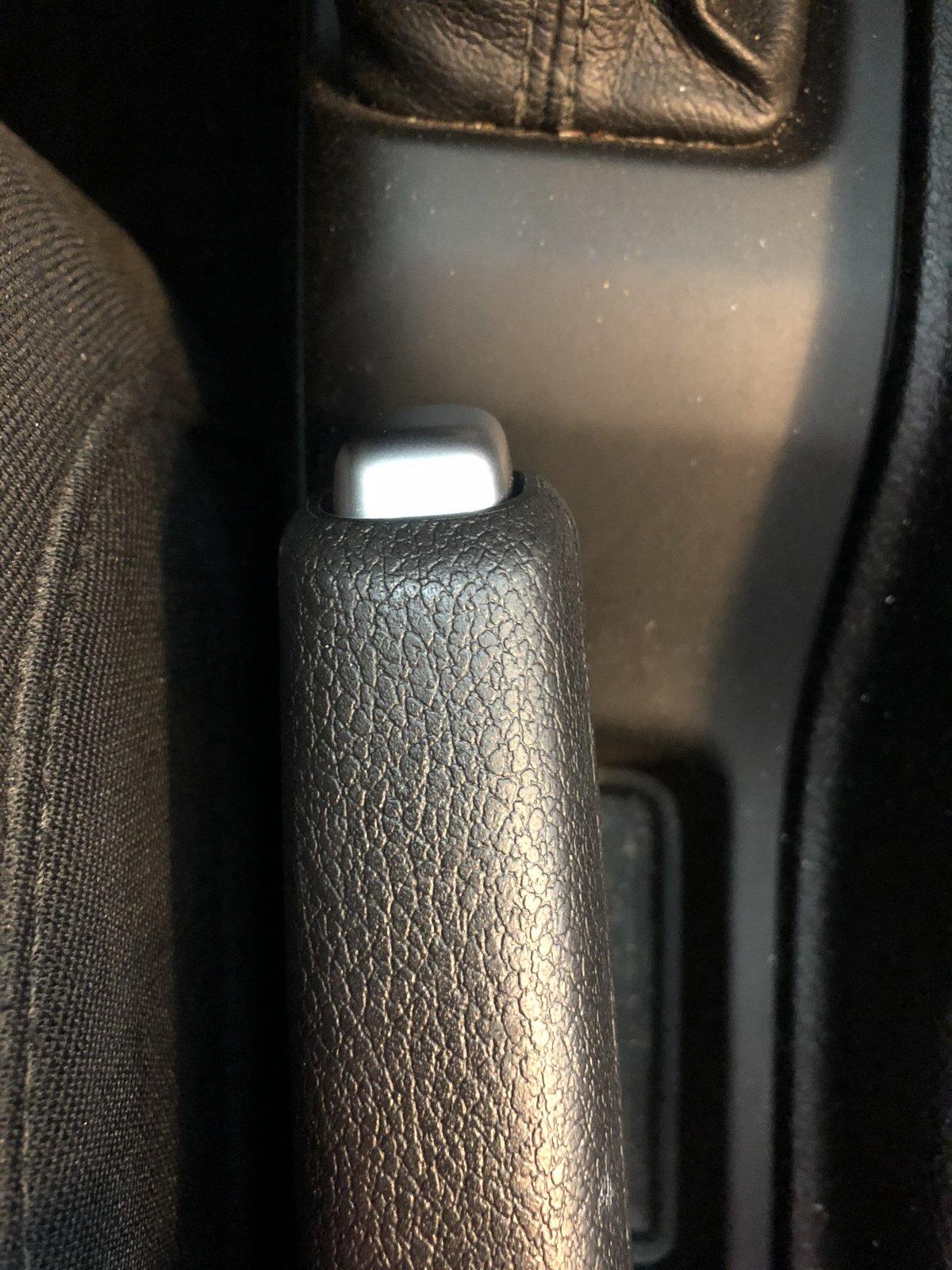Jeep Wrangler JL Emergency Hand Brake Button 91753DC5-6E1E-4670-A42A-DA5F9506A3EB