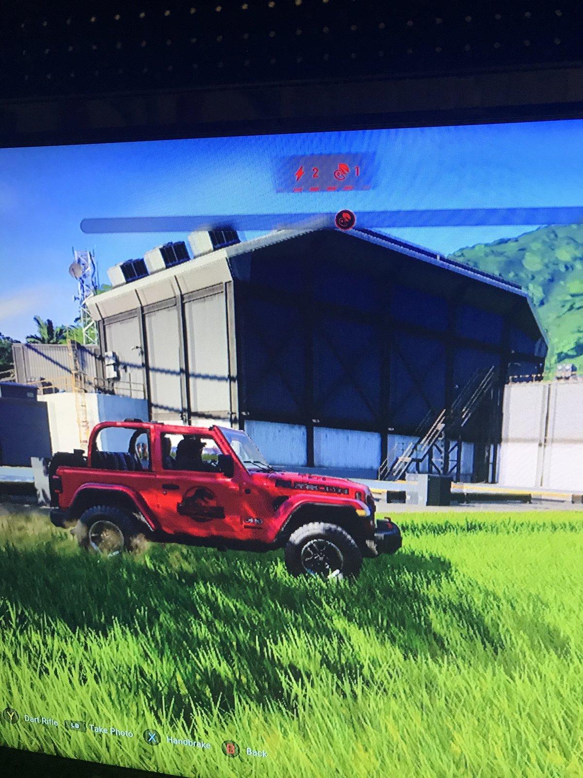 Jeep Wrangler JL XBOX One Jurassic World Evolution DADF90C4-3CD3-481F-BF43-26AC60FEA7AE