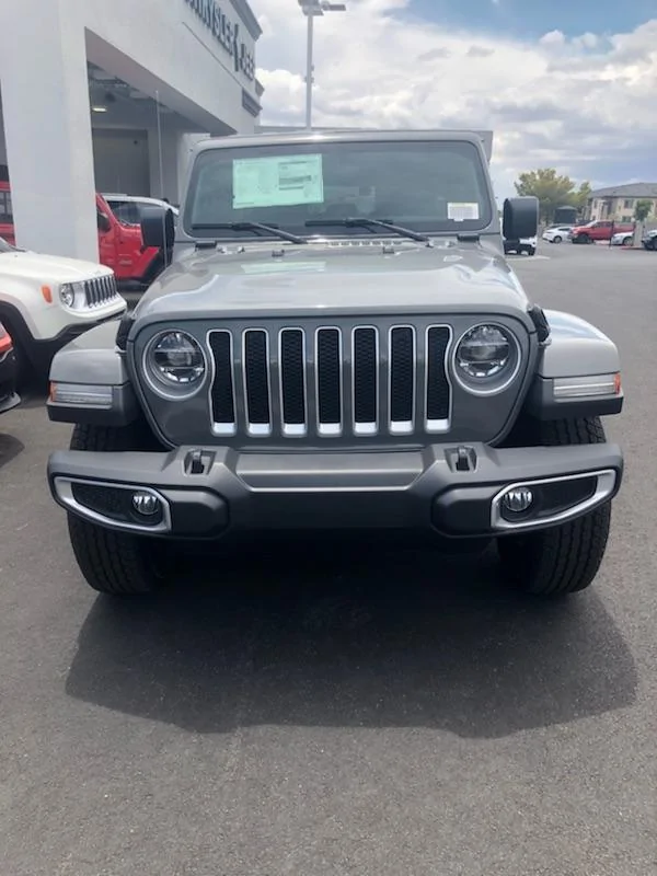 Jeep Wrangler JL STING GRAY Wrangler JL Club 180712_035436_1[1]