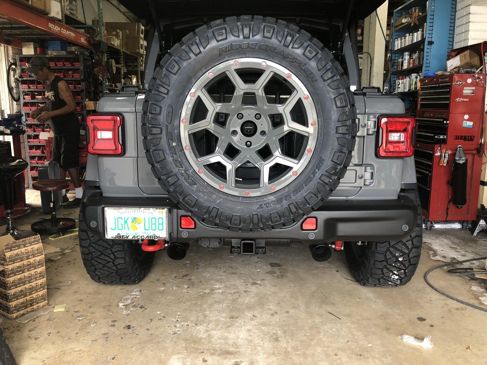 Jeep Wrangler JL STING GRAY Wrangler JL Club F726712B-E967-4590-95E1-44FD4A4A2E69