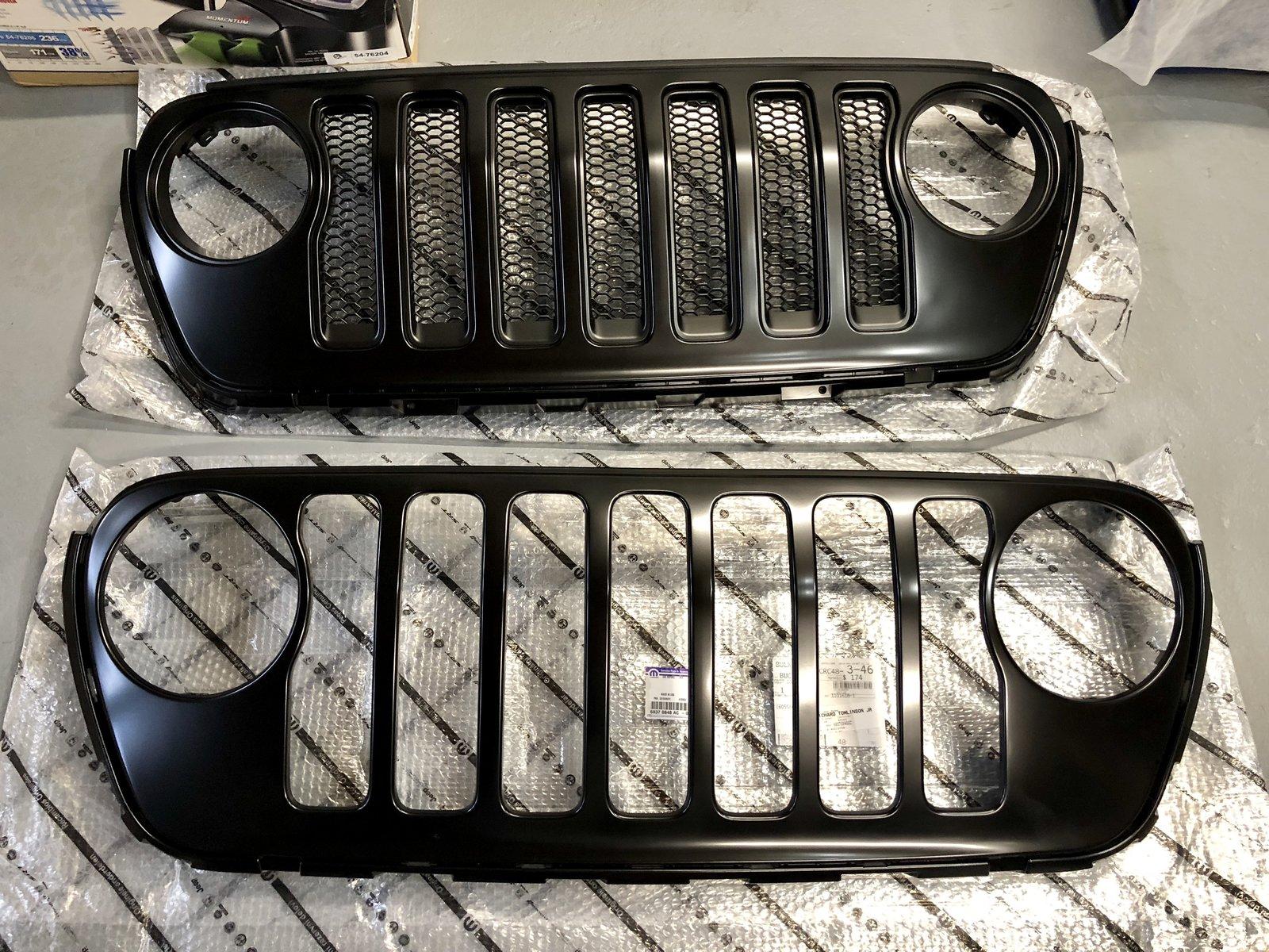 Jeep Wrangler JL Mopar Satin Black Grill 2E489027-5DE9-41AF-A814-B894490AD5D1