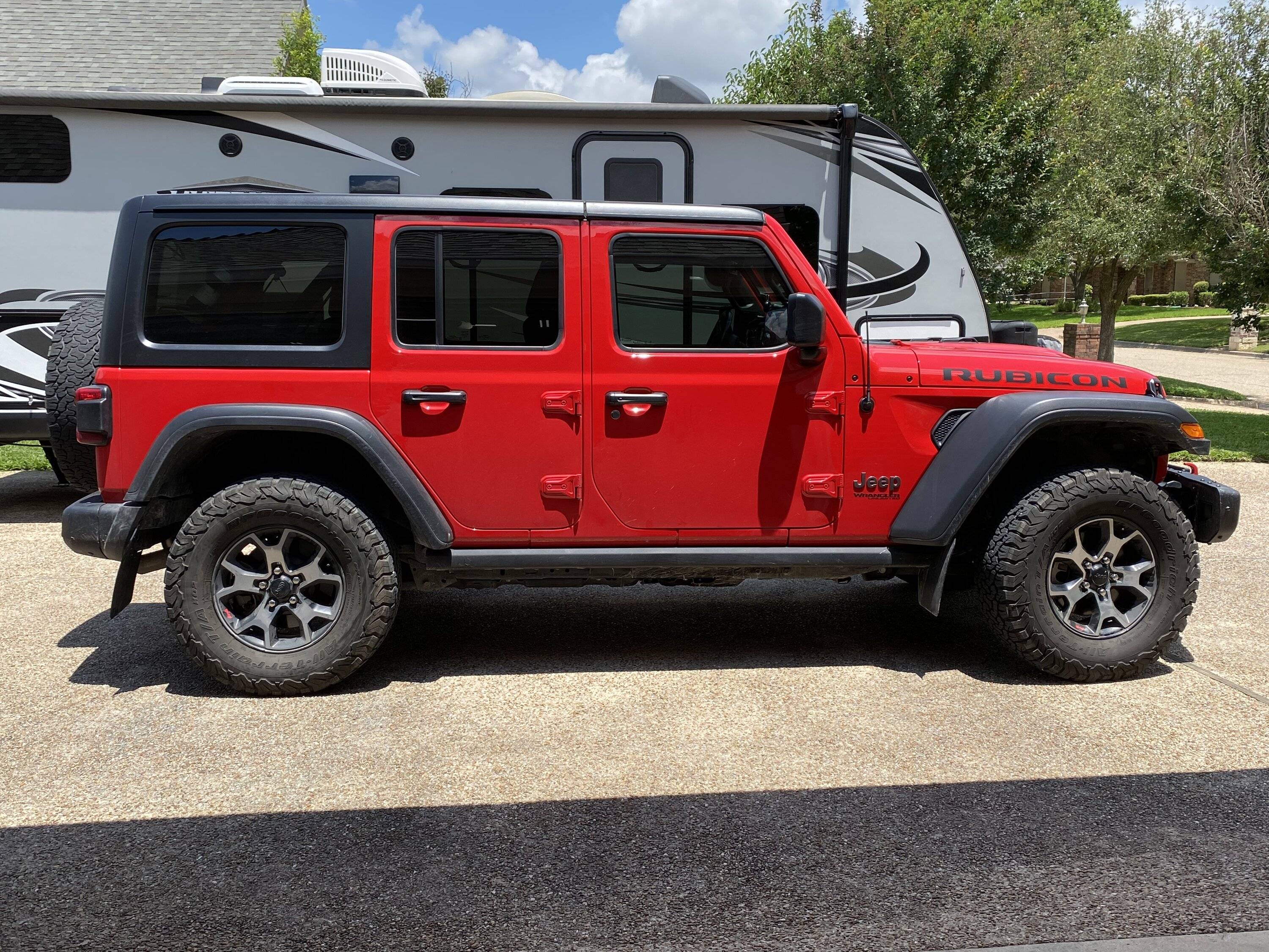 Jeep Wrangler JL Mudflaps recommendation! 79C6D314-244B-48F2-B333-2890C558E087