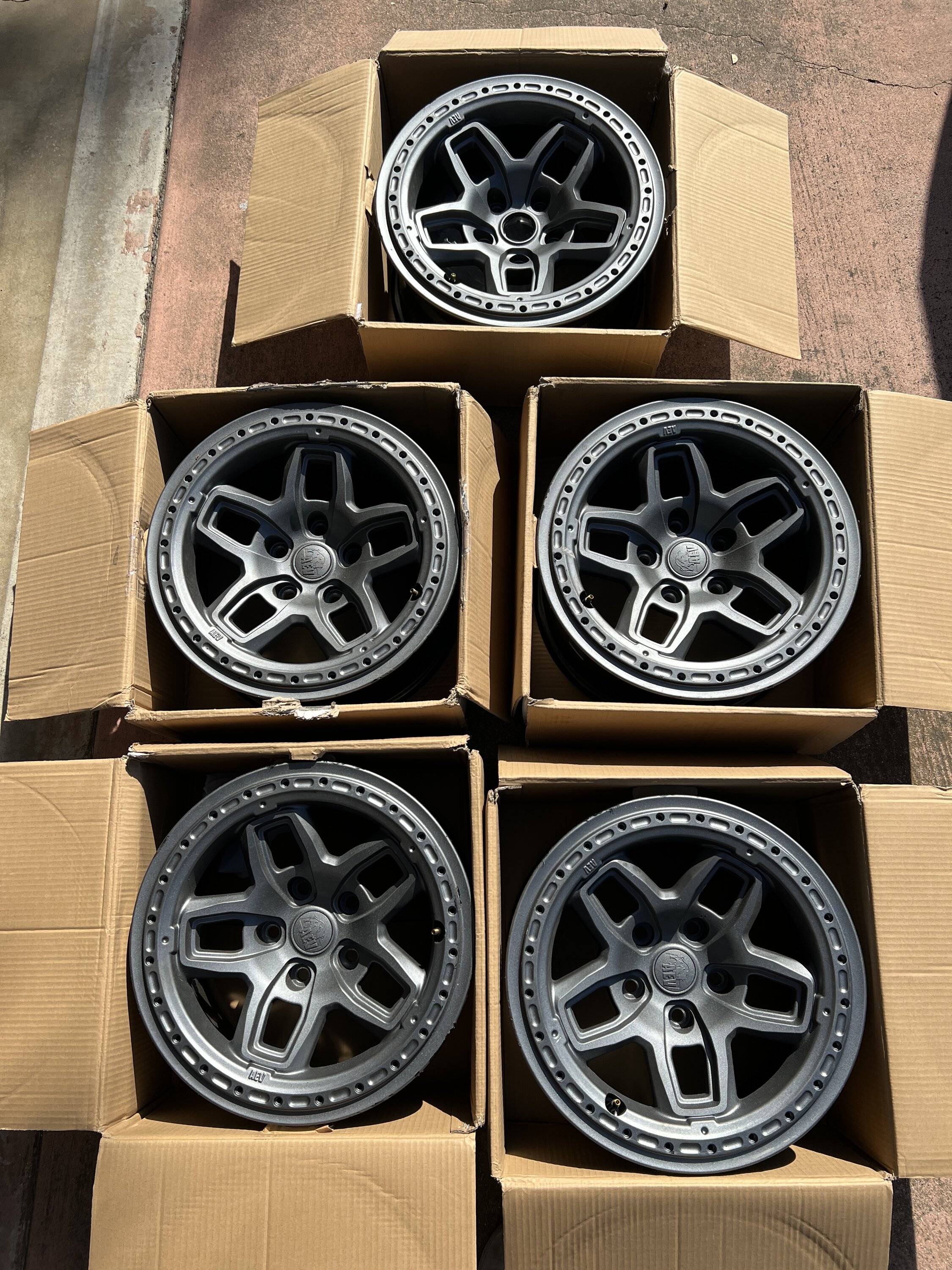 Jeep Wrangler JL FS: AEV Borah DualSport Wheels IMG_1585.JPG