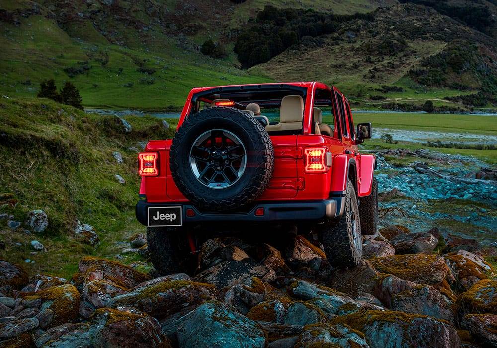 Jeep Wrangler JL 2023 new rear bumper design 2022-Wrangler-Capability-Ground-Clearance-Deskto