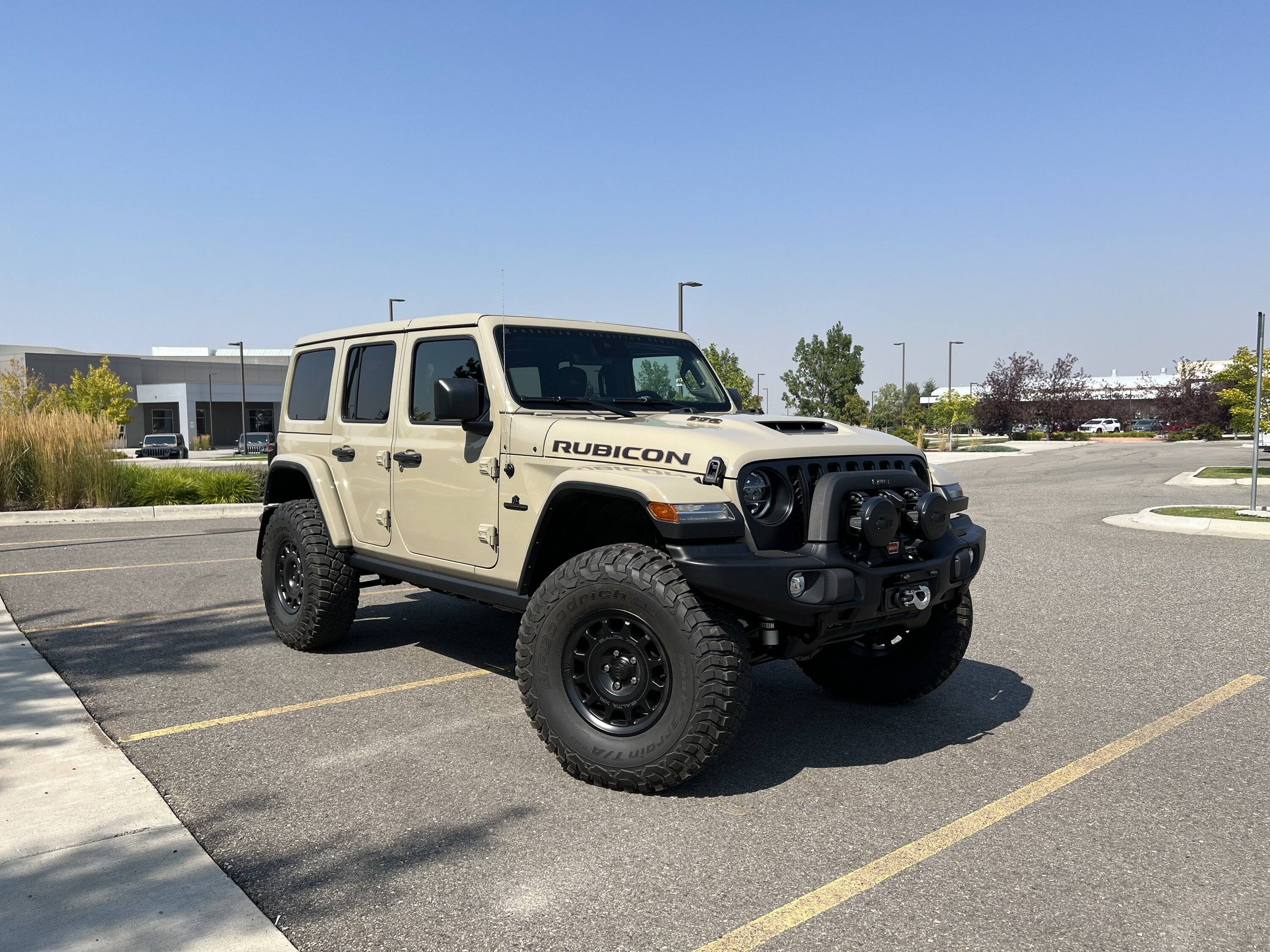Jeep Wrangler JL AEV 392 JL370 890E731A-7887-466E-BC05-93E9C69F0E8A