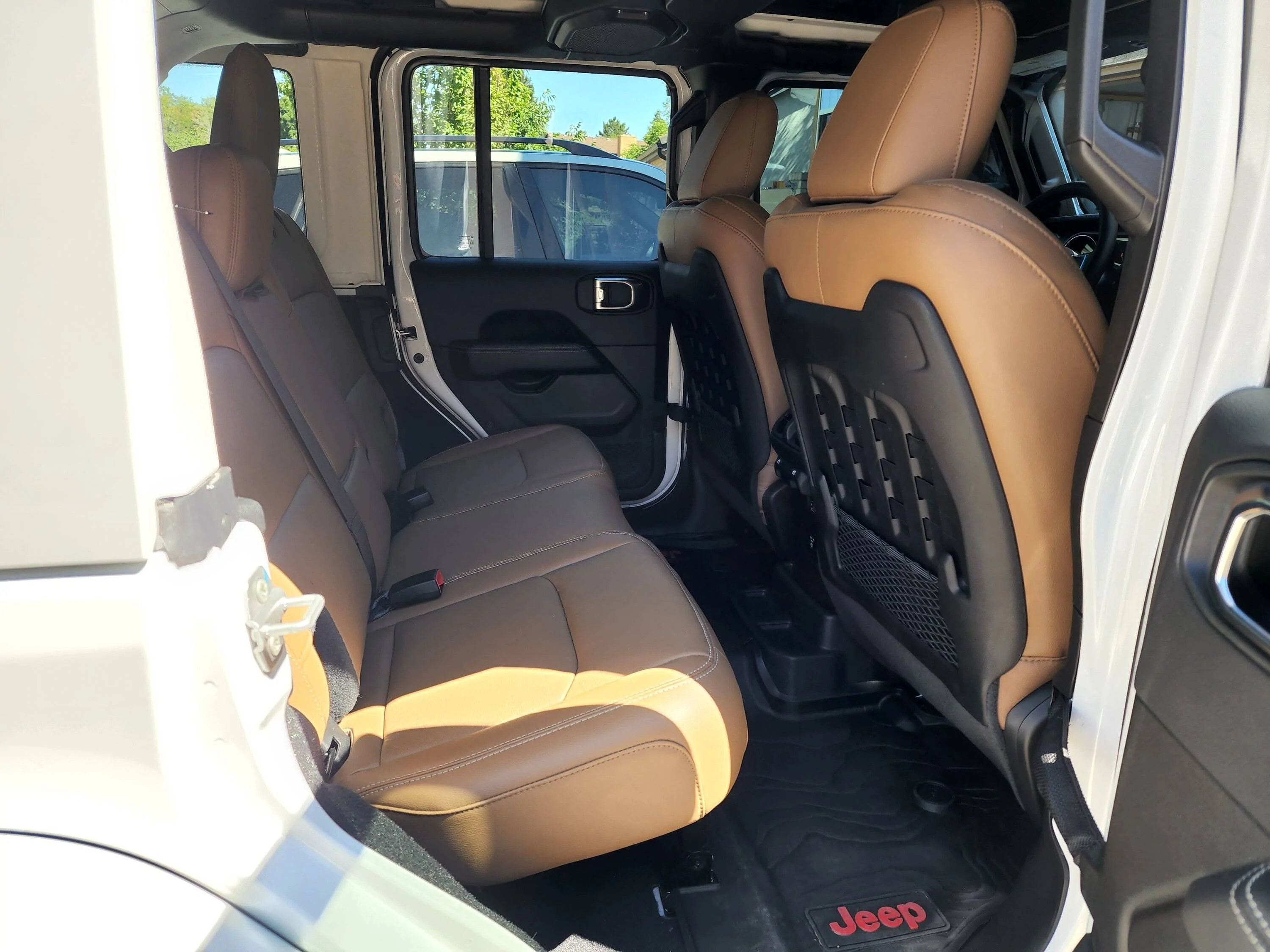 Jeep Wrangler JL 2023 Waiting/Venting Room 20220730_105019