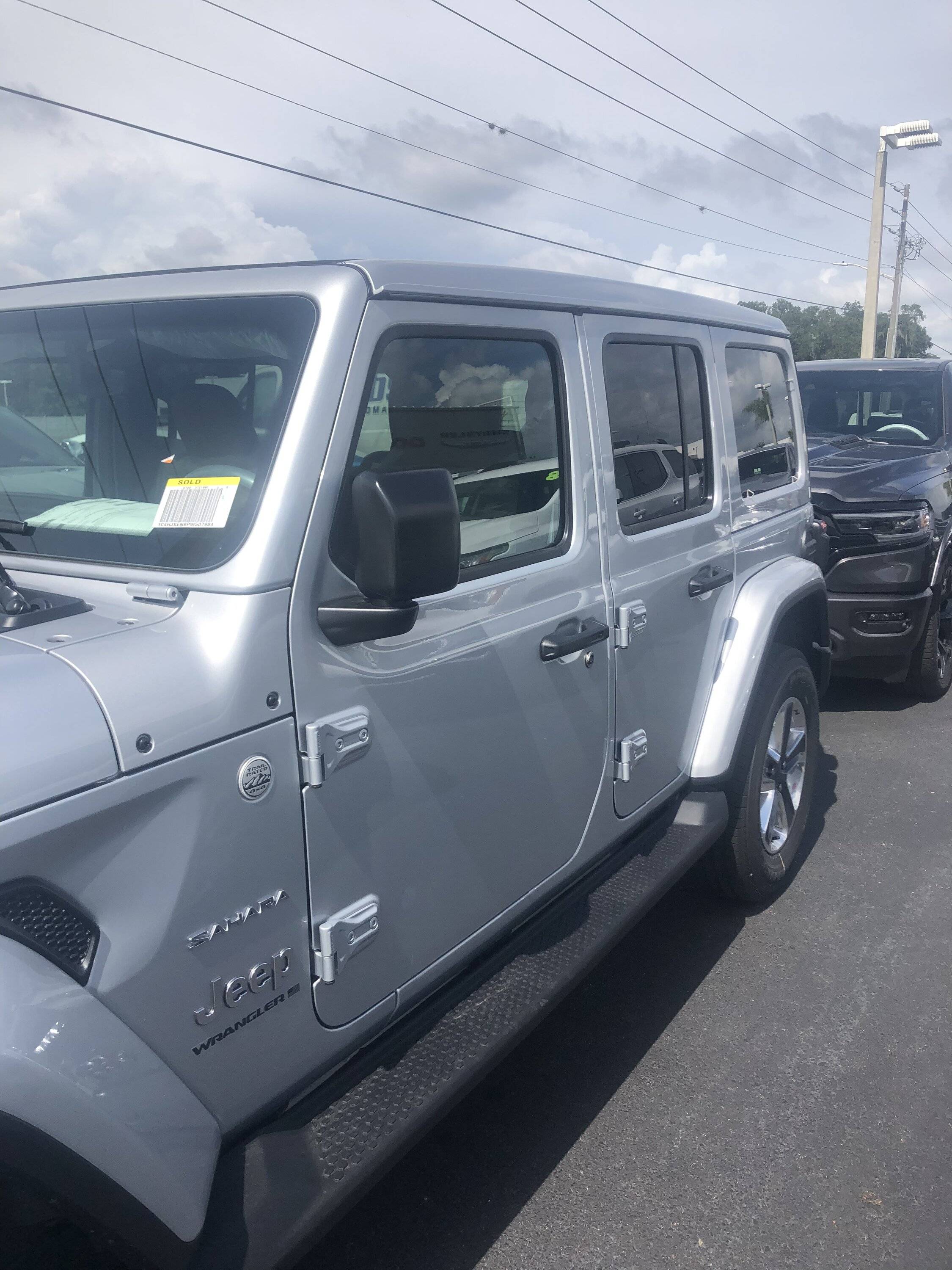 Jeep Wrangler JL 2023 Orders - Check in here F0C24C26-AC06-4B89-99C5-798B220984A3