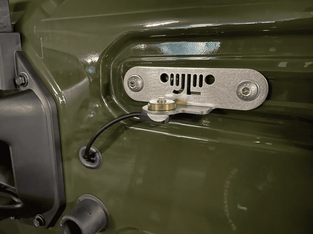 Jeep Wrangler JL CB radios 1663557827395