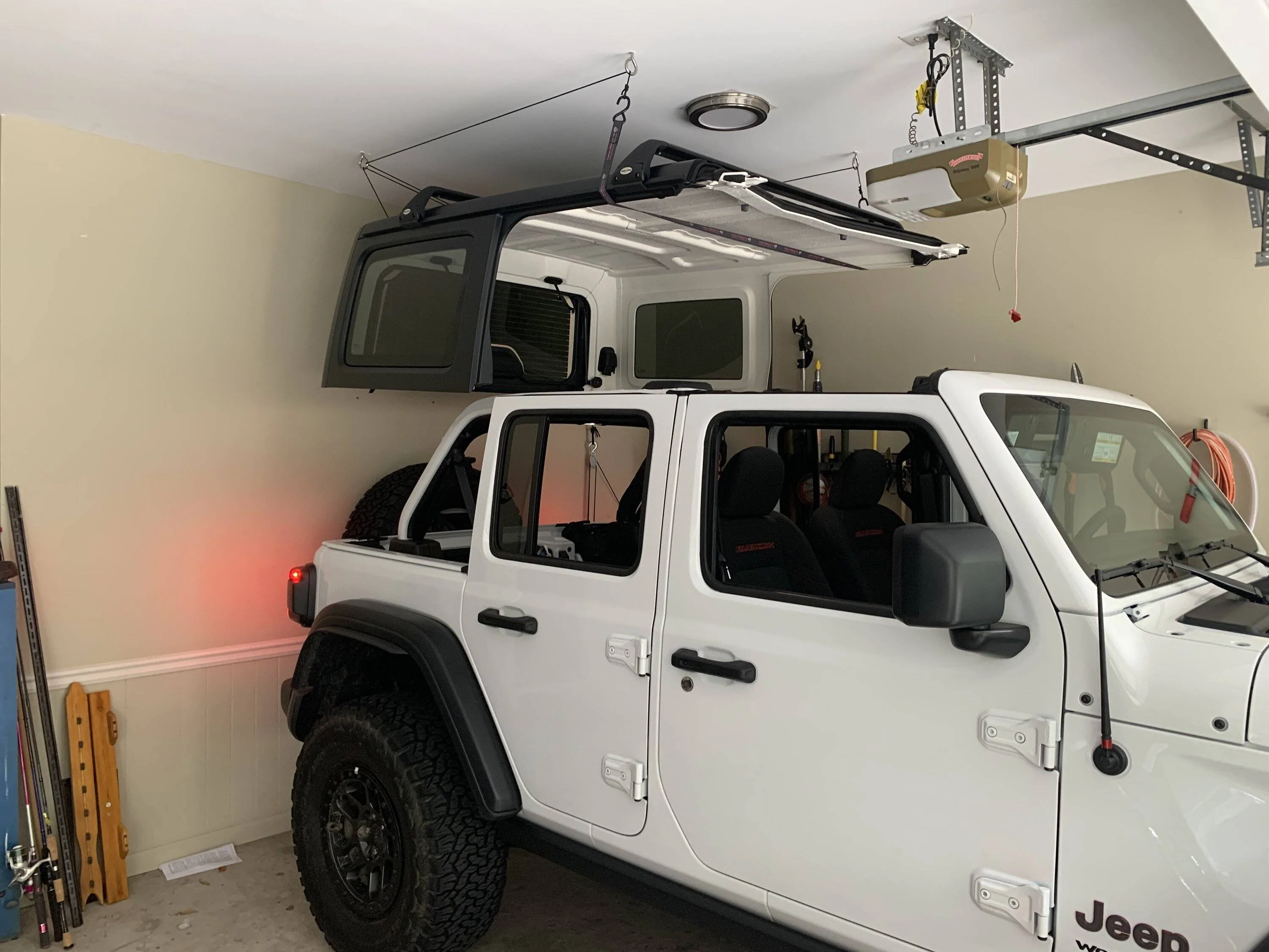 Jeep Wrangler JL Soft top or Hard top standard? IMG-2461