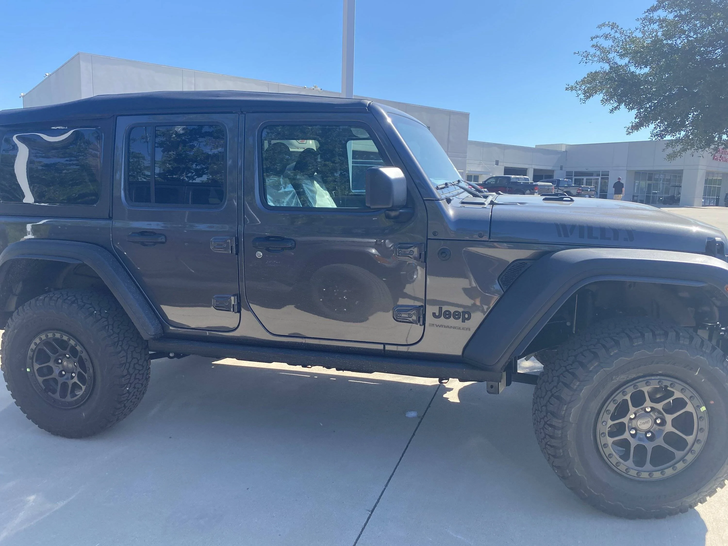 Jeep Wrangler JL 2023 Orders - Check in here F878027E-B301-49CC-8B6B-2110382E104E