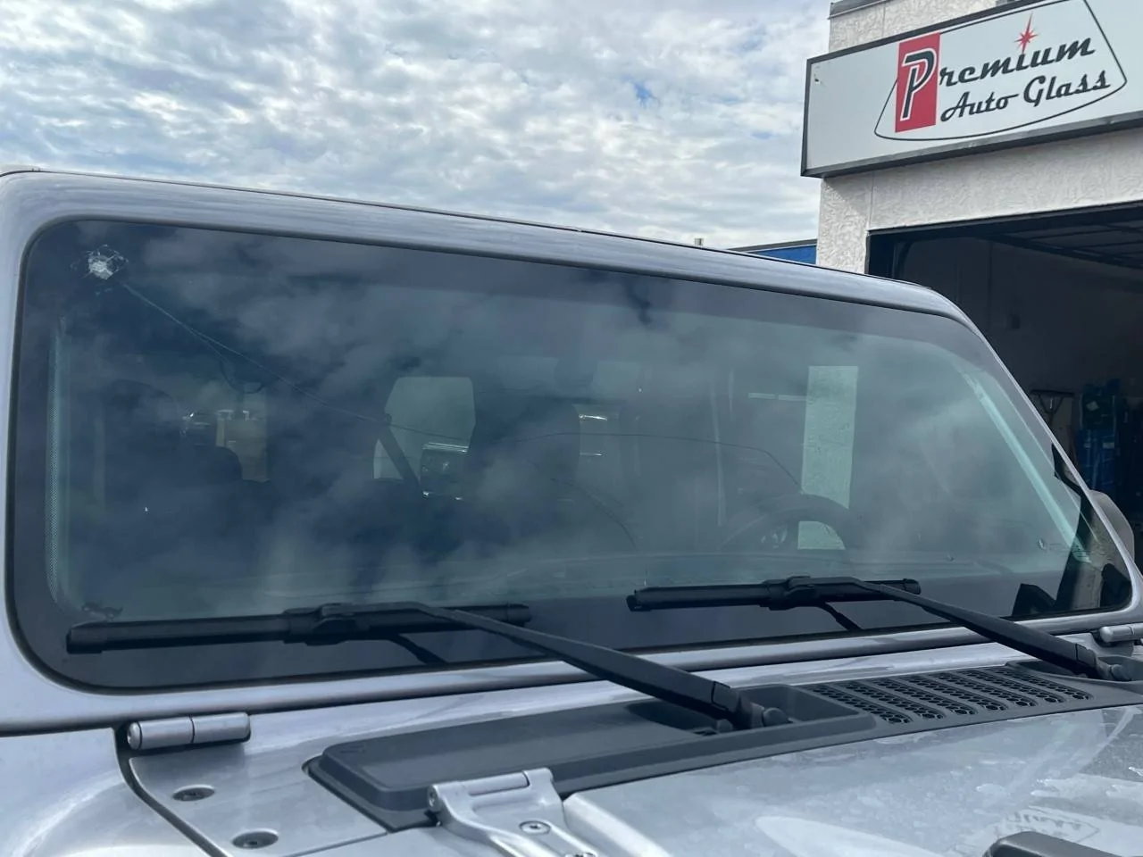 Jeep Wrangler JL CO Ketchup Build Windshield_02