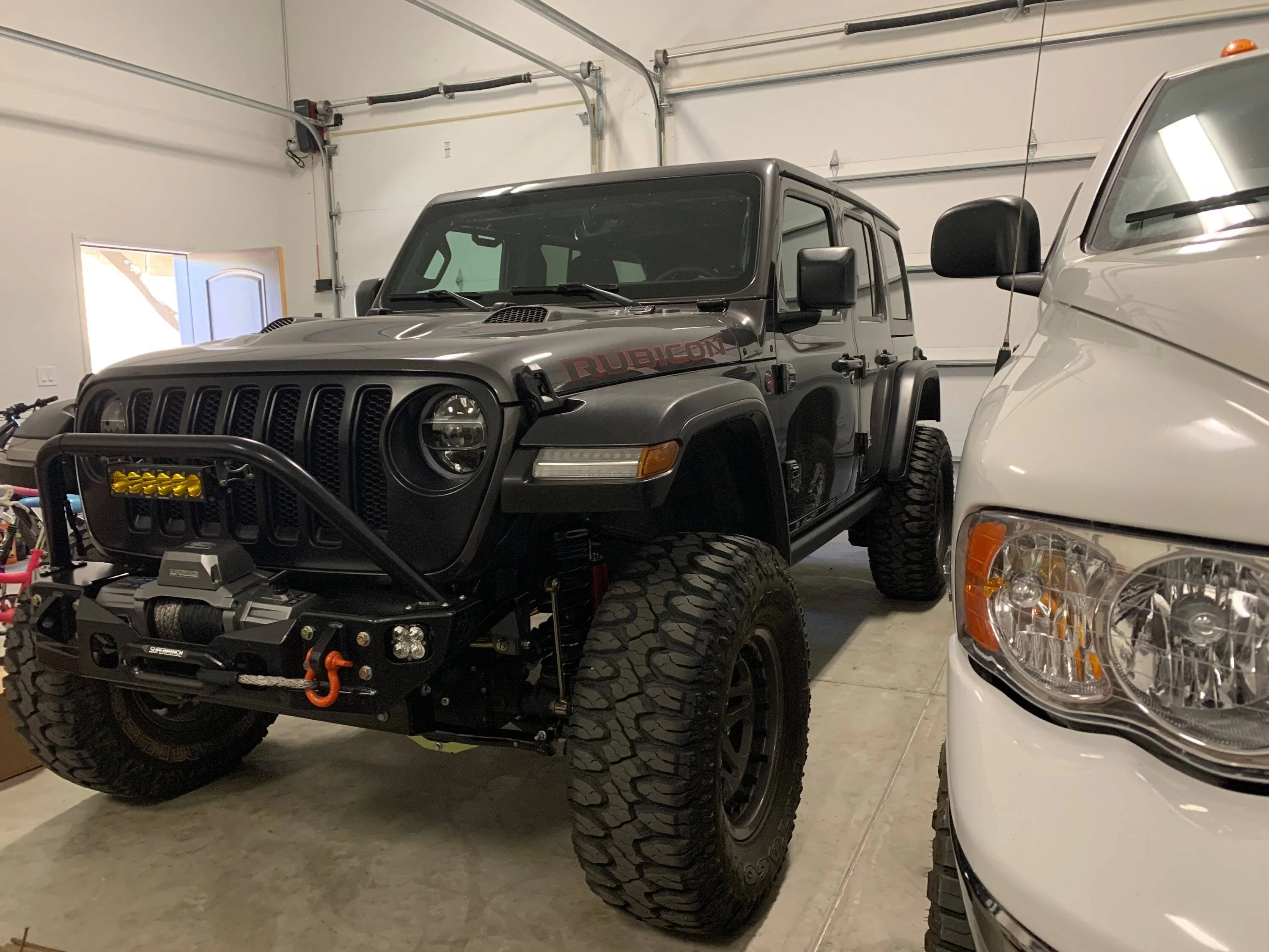Jeep Wrangler JL CAI Hood Scoops IMG_1301