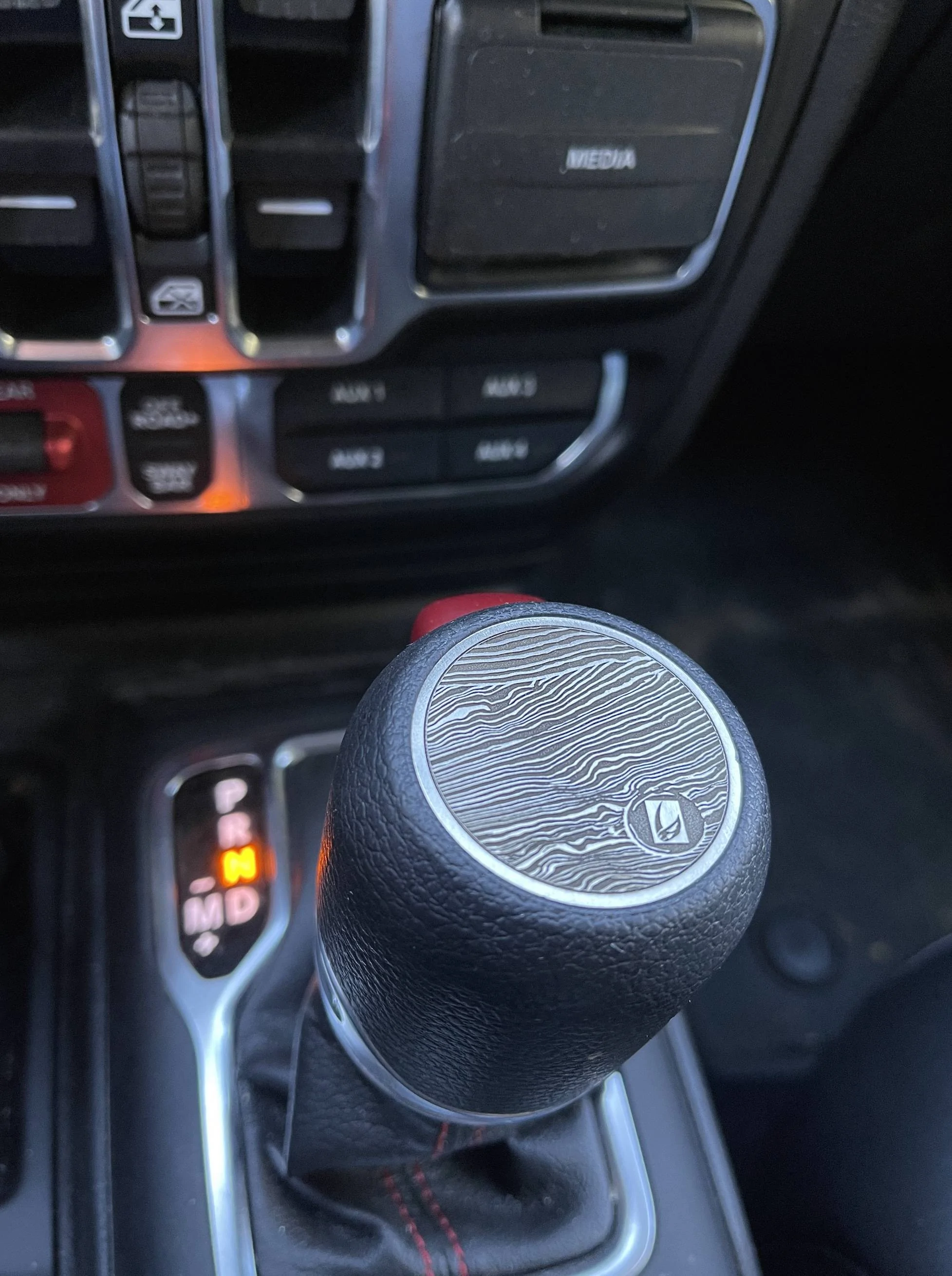 Jeep Wrangler JL Automatic shift knob Beskar Bling