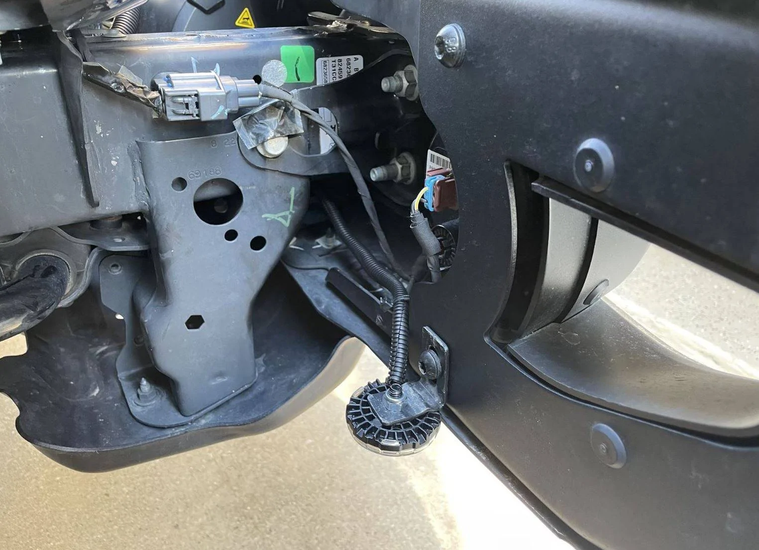 Jeep Wrangler JL Need help with rock light location KC2