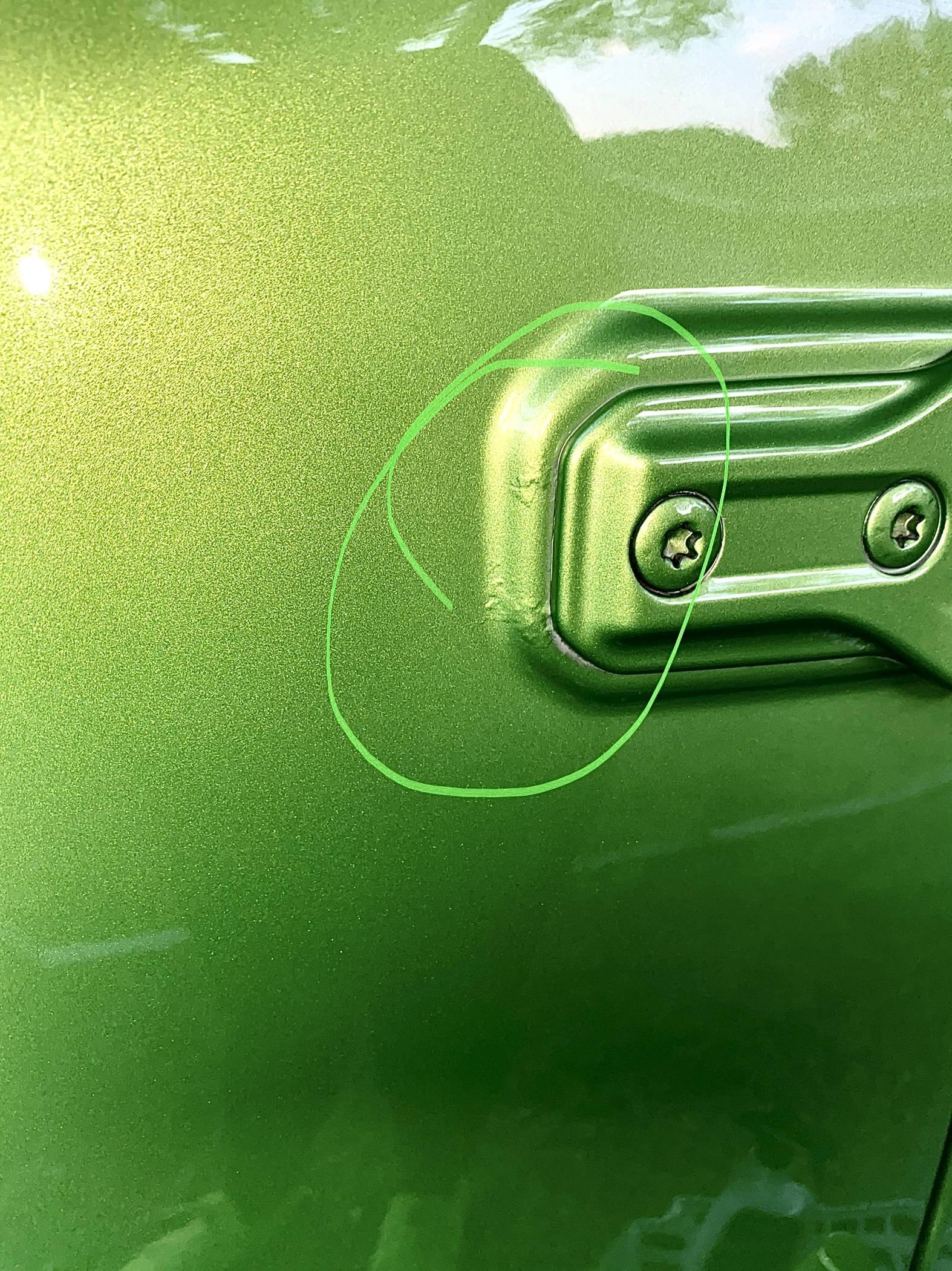 Jeep Wrangler JL Poll: Bubbles in Paint?? hinge