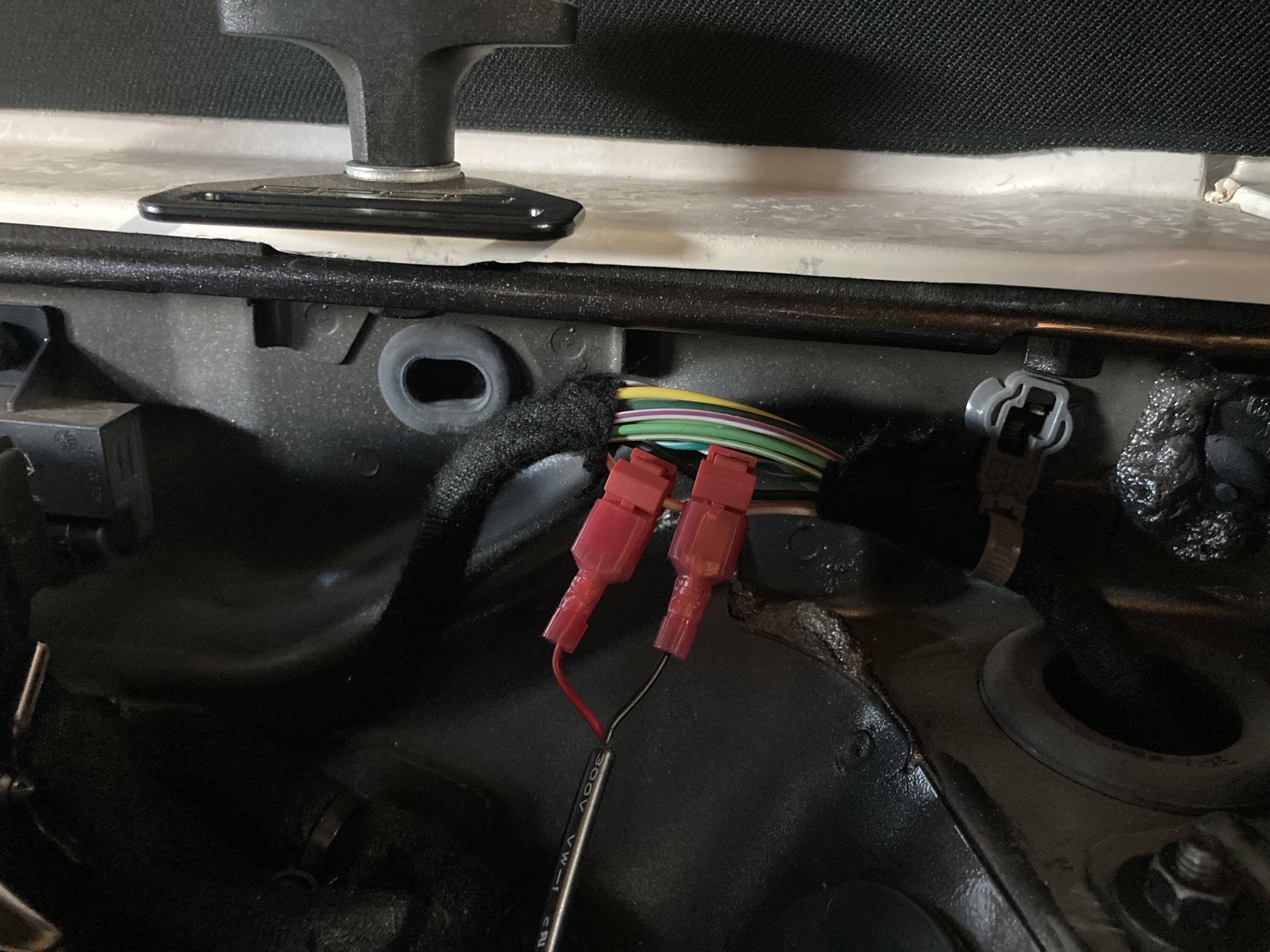 Jeep Wrangler JL Wiring Tailgate Items to Electrical Sources IMG_8085.JPG