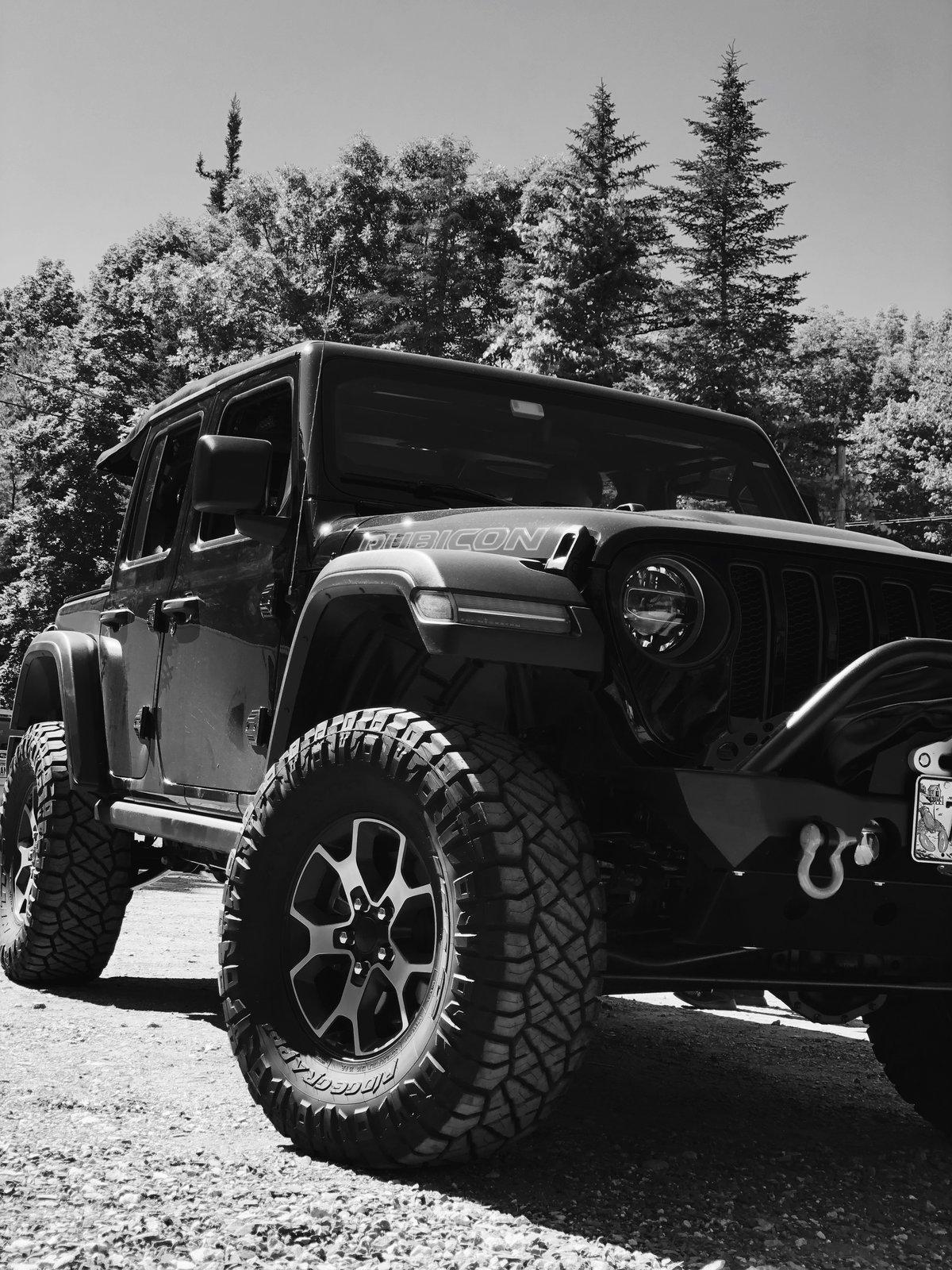 Jeep Wrangler JL Ordered Bumpers From JCR D20CE49D-8C64-4B54-94A6-69FD367D1595