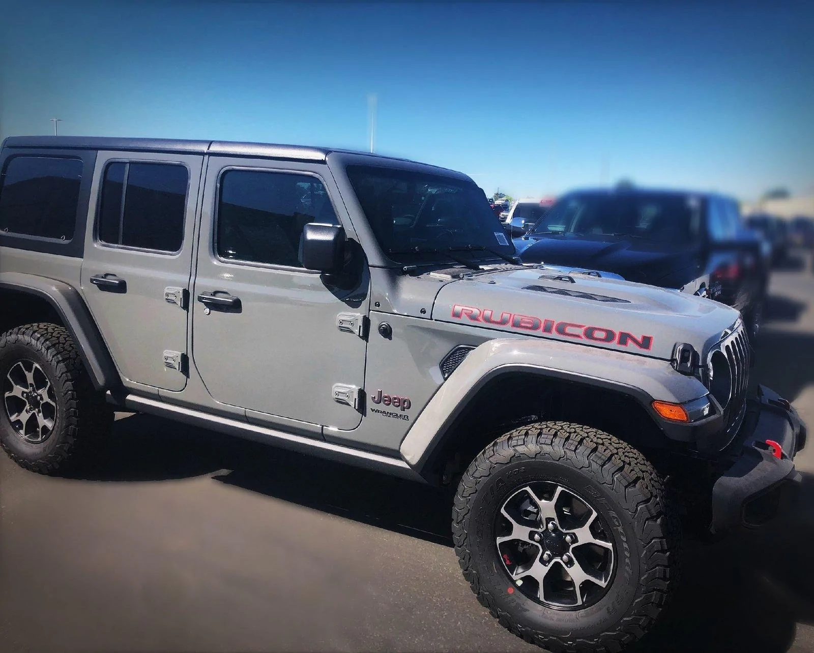 Jeep Wrangler JL STING GRAY Wrangler JL Club 1112e9ef-f7c2-47c1-bb4a-0d0dbe303664