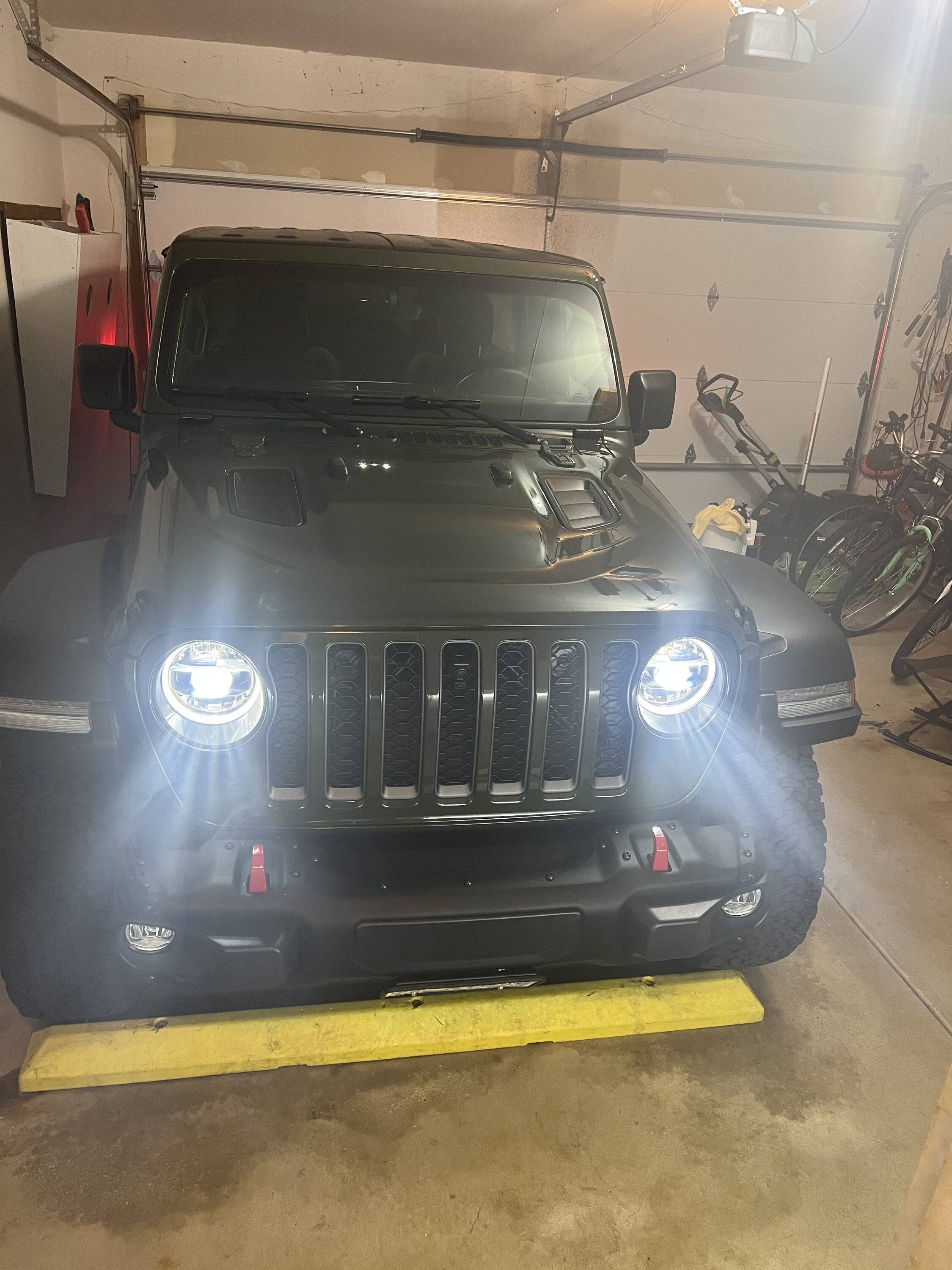 Jeep Wrangler JL Smoking Diesel 8206F754-8862-42B7-A238-21FF2E155C21