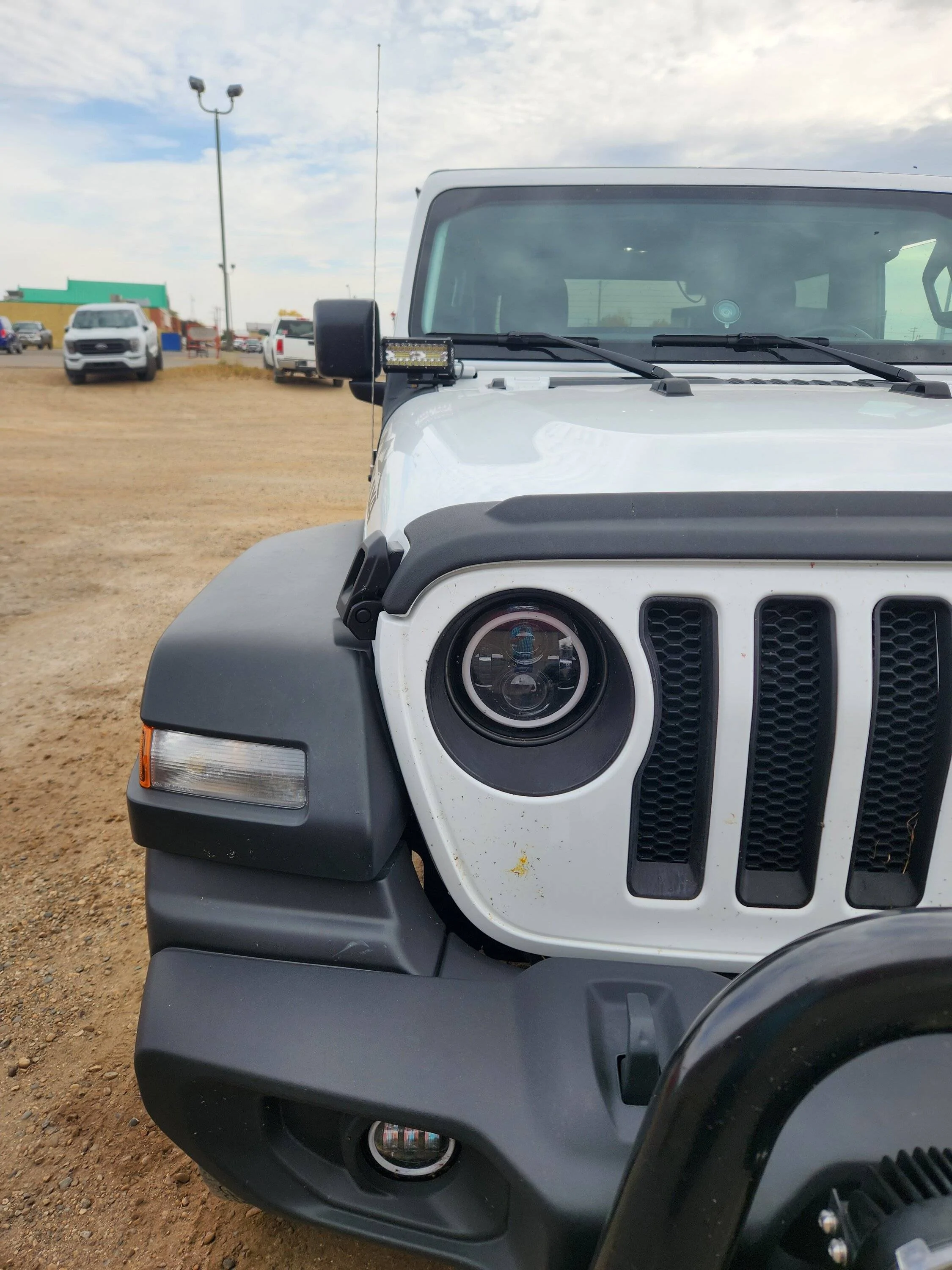 Jeep Wrangler JL Headlight guards 20220930_114611
