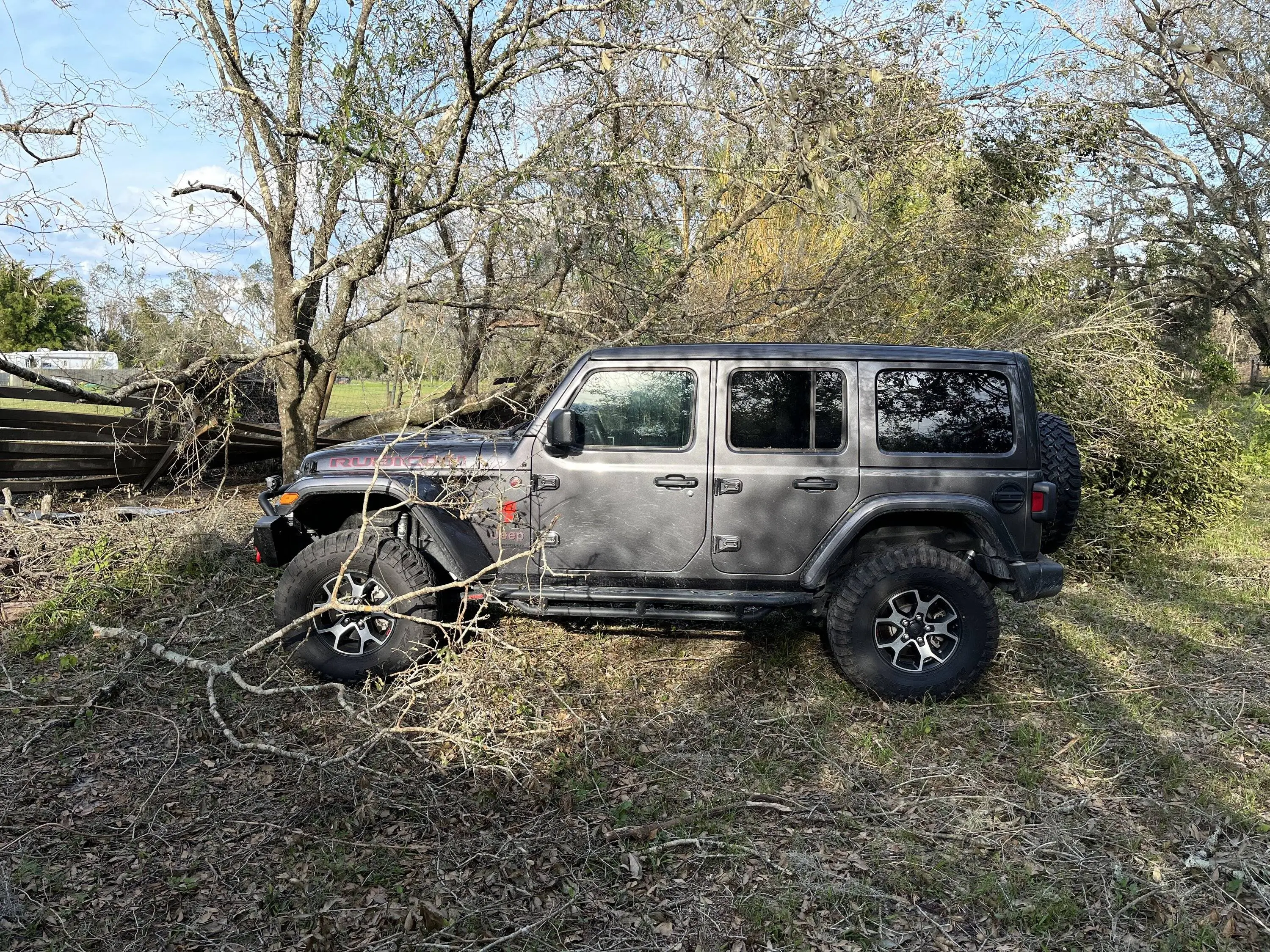 Jeep Wrangler JL Jeep Tough 3AF7F41F-C1D4-45B9-BD76-8668CA37B2C8