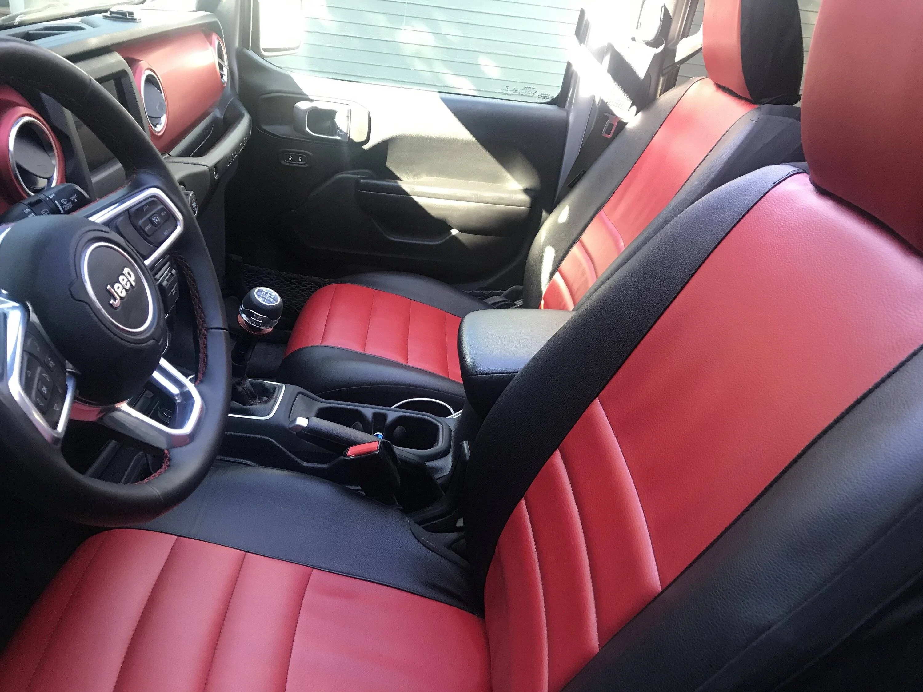 Jeep Wrangler JL 2021 JLUR Love! SeatsFrontSeatsGood