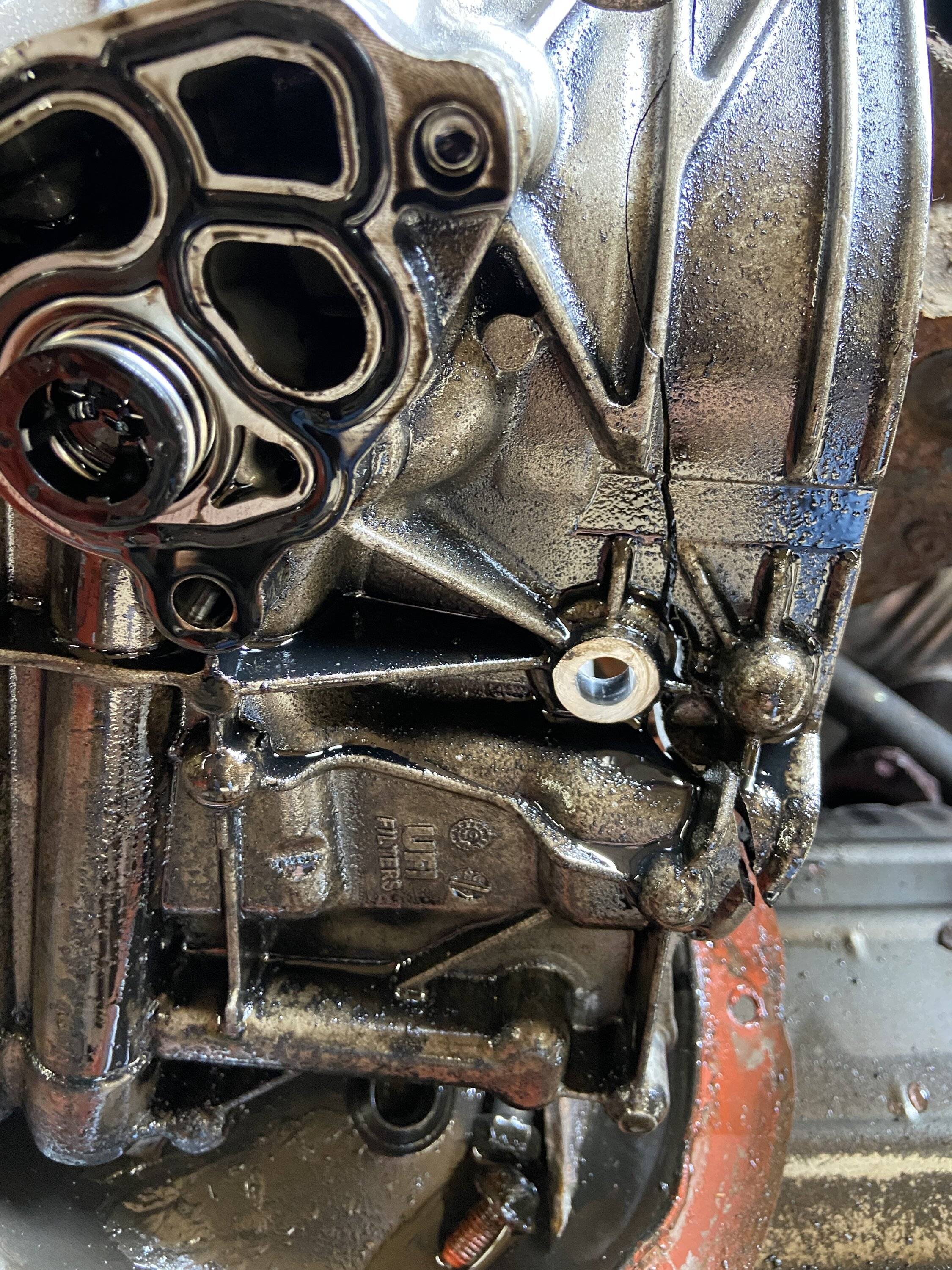 Jeep Wrangler JL Check for this stud on your A/C compressor. 34DA1853-4850-42A0-ACB0-A5AF975FB1A9