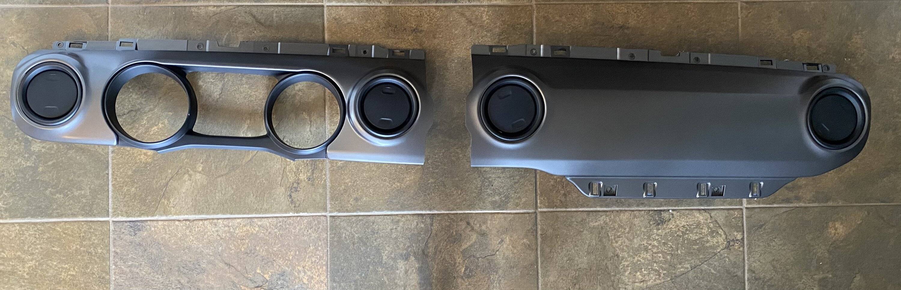 Jeep Wrangler JL Gray dash panels 640B033E-E830-4315-9988-79EA39CF28DC