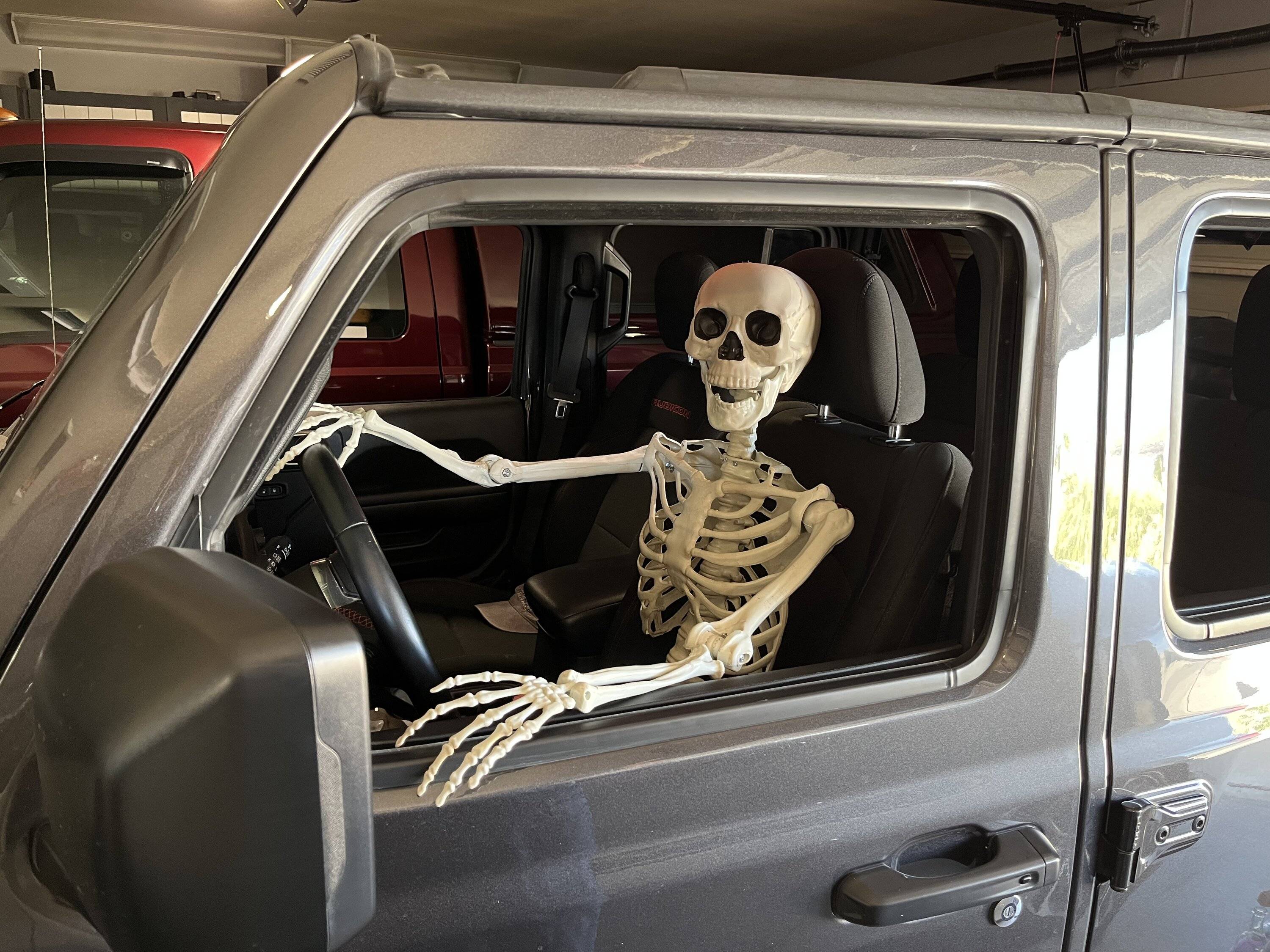Jeep Wrangler JL 2022 Halloween Jeep Thread ? ?? 80B271F1-AE76-47A6-B7BE-A3FFE5206286
