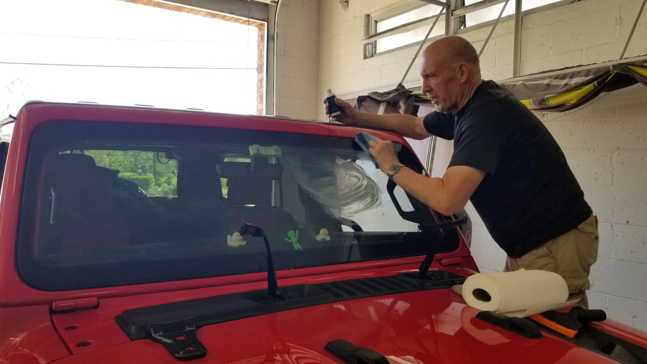 Jeep Wrangler JL Windshield/Clearplex Installed today + Gorilla Glass ?? 20221006_135811